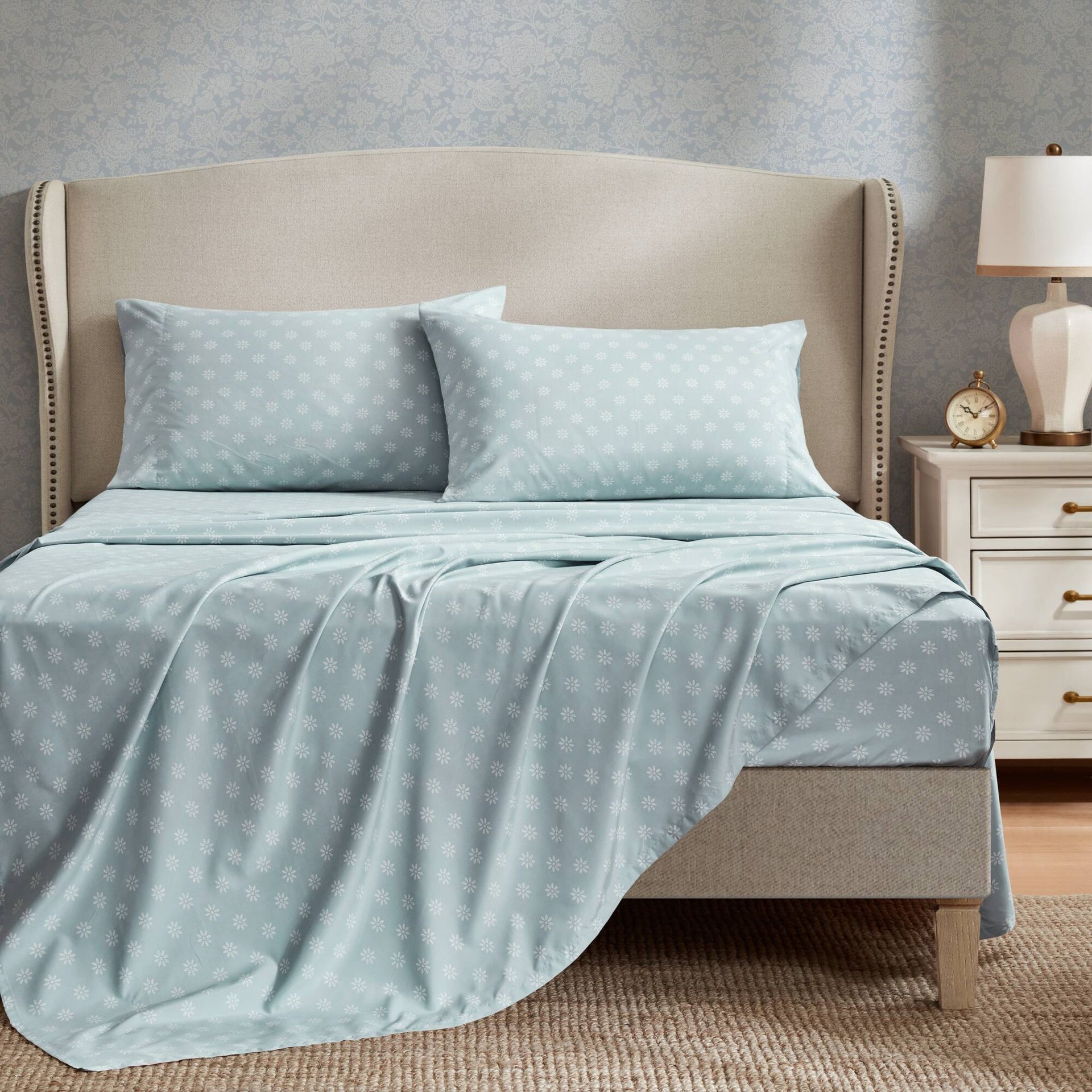 7-Piece Queen 7 Piece Vintage-inspired Collection floral print,Soft Blue