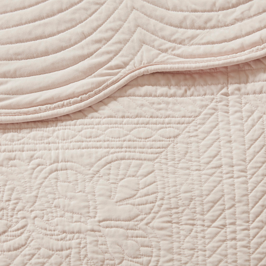 3 Piece Reversible Scalloped Edge Quilt Set Blush Full/Queen