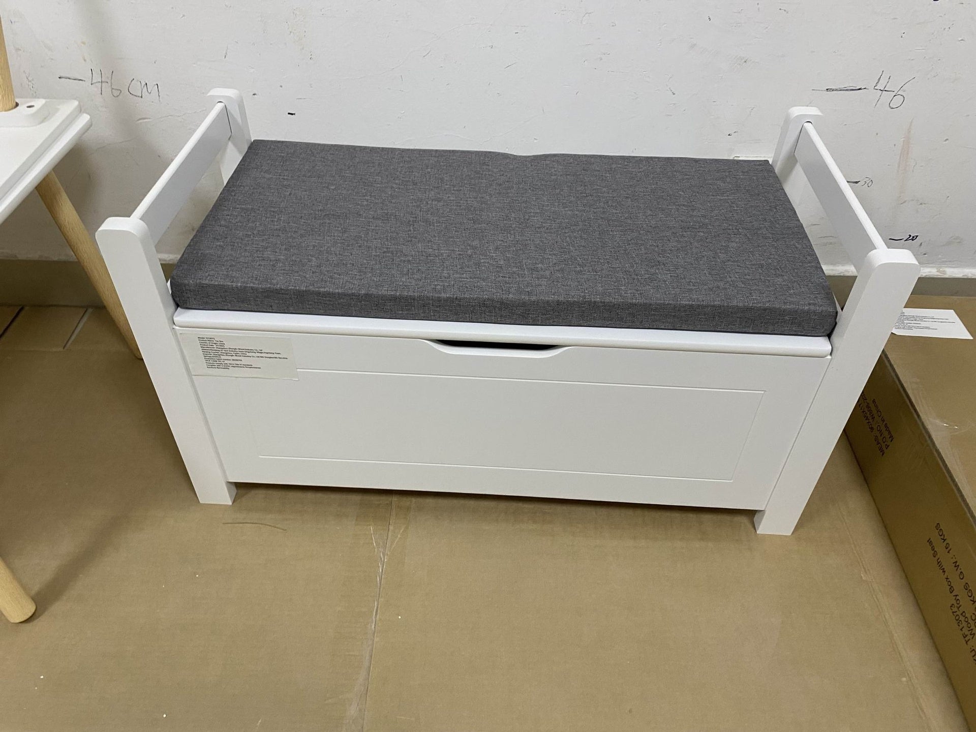 Kids Toy Box Chest, White Toy Box for Boys Girls, Large Storage Cabinet with Cushion Seat Bench/Flip-Top Lid/Safety Hinge, Toy Storage Organizer Trunk for Nursery, Playroom