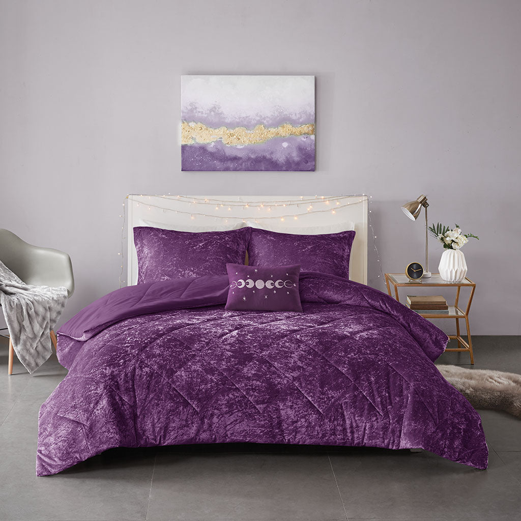King/Cal King Velvet Comforter Set with Throw Pillow