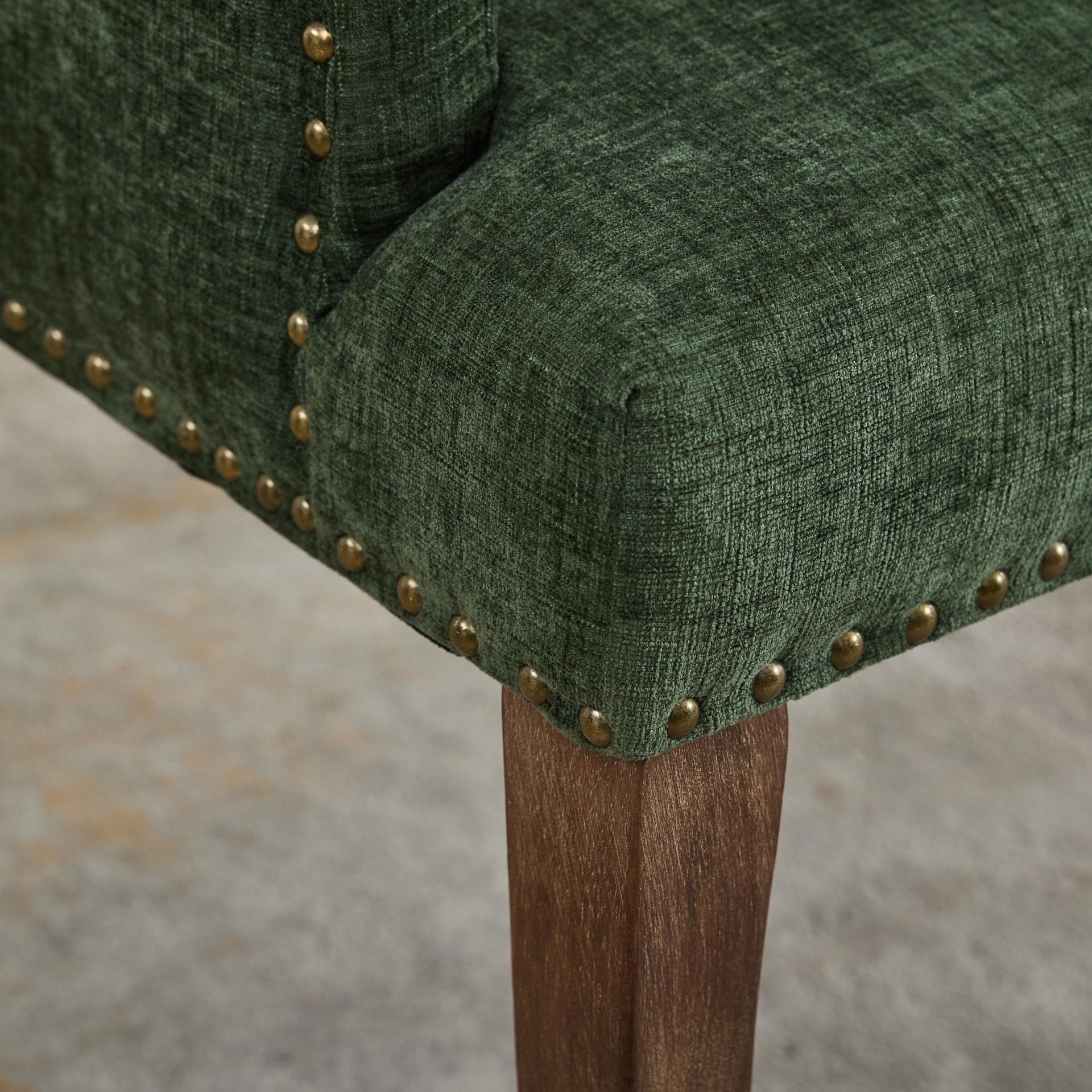 Upholstered Chenille Fabric Accent Dining Chair, Curved Solid Wood Legs, Elegant Tufted Club Dining Room Kitchen Room Arm Dining Chair, Single Pack,Olive Green,SW1895OL