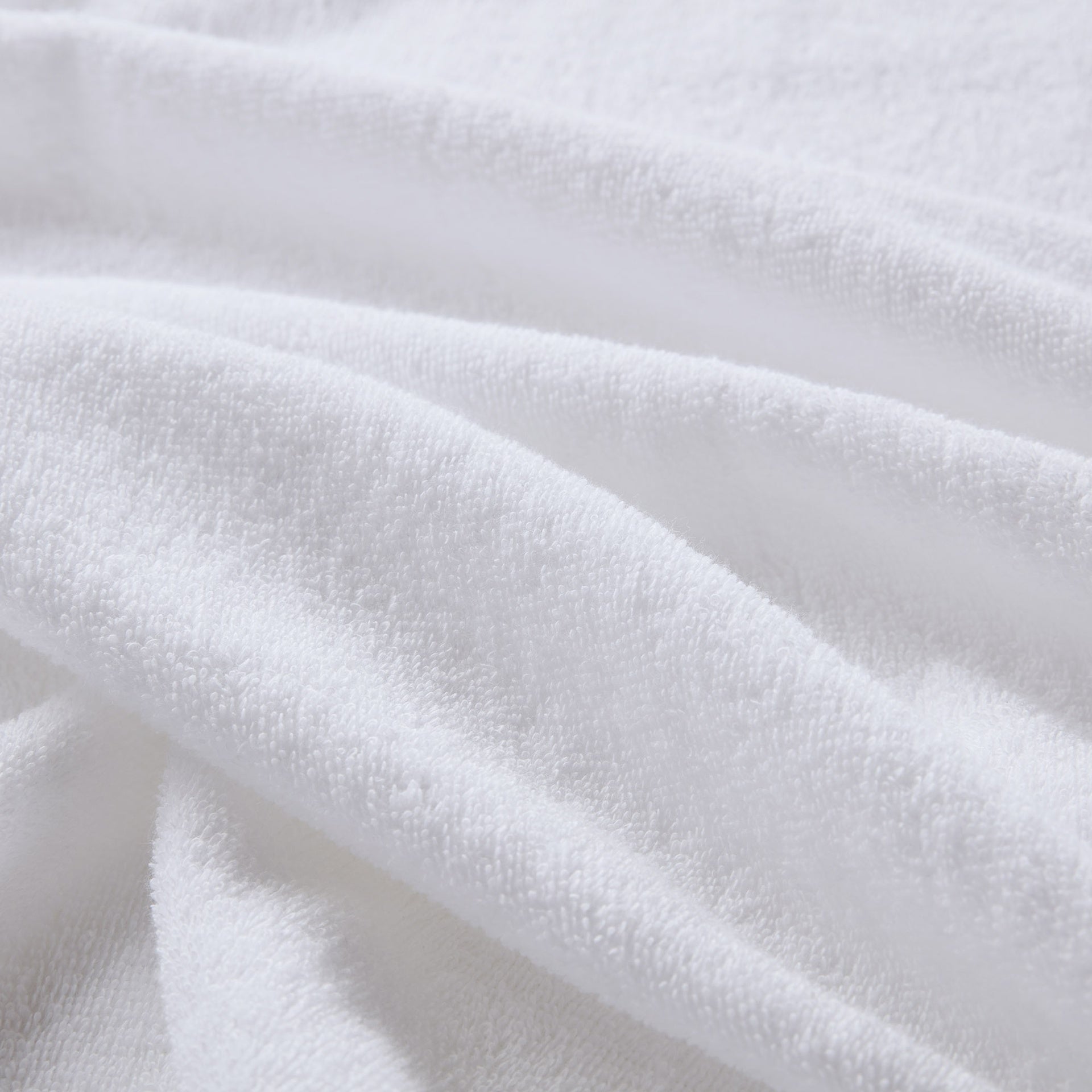 One Size Essential Bath Robe