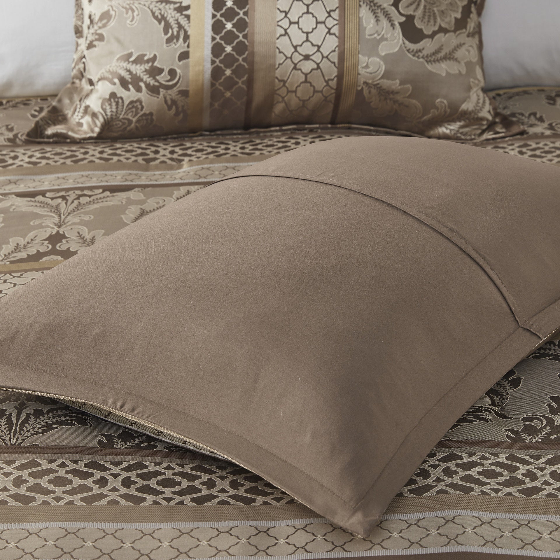 7 Piece Jacquard Comforter Set Brown/Gold King