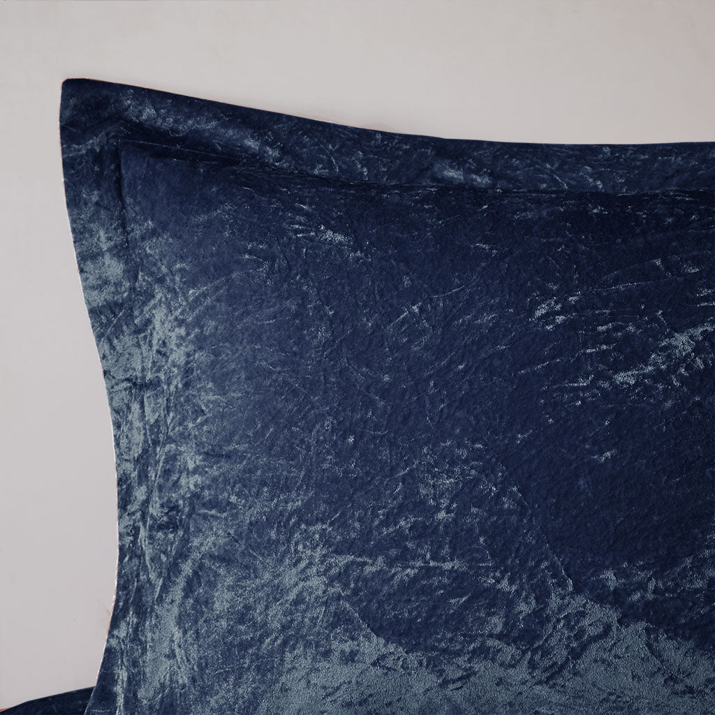 King/Cal King Velvet Comforter Set with Throw Pillow
