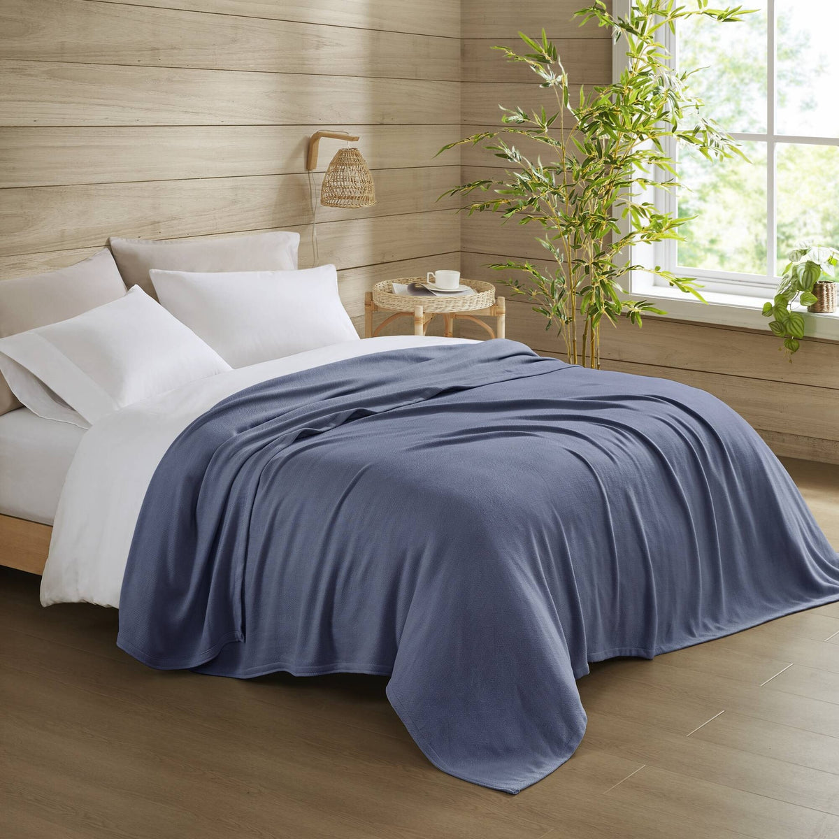 1-Piece Twin Rayon from Bamboo Cotton Blanket, Navy