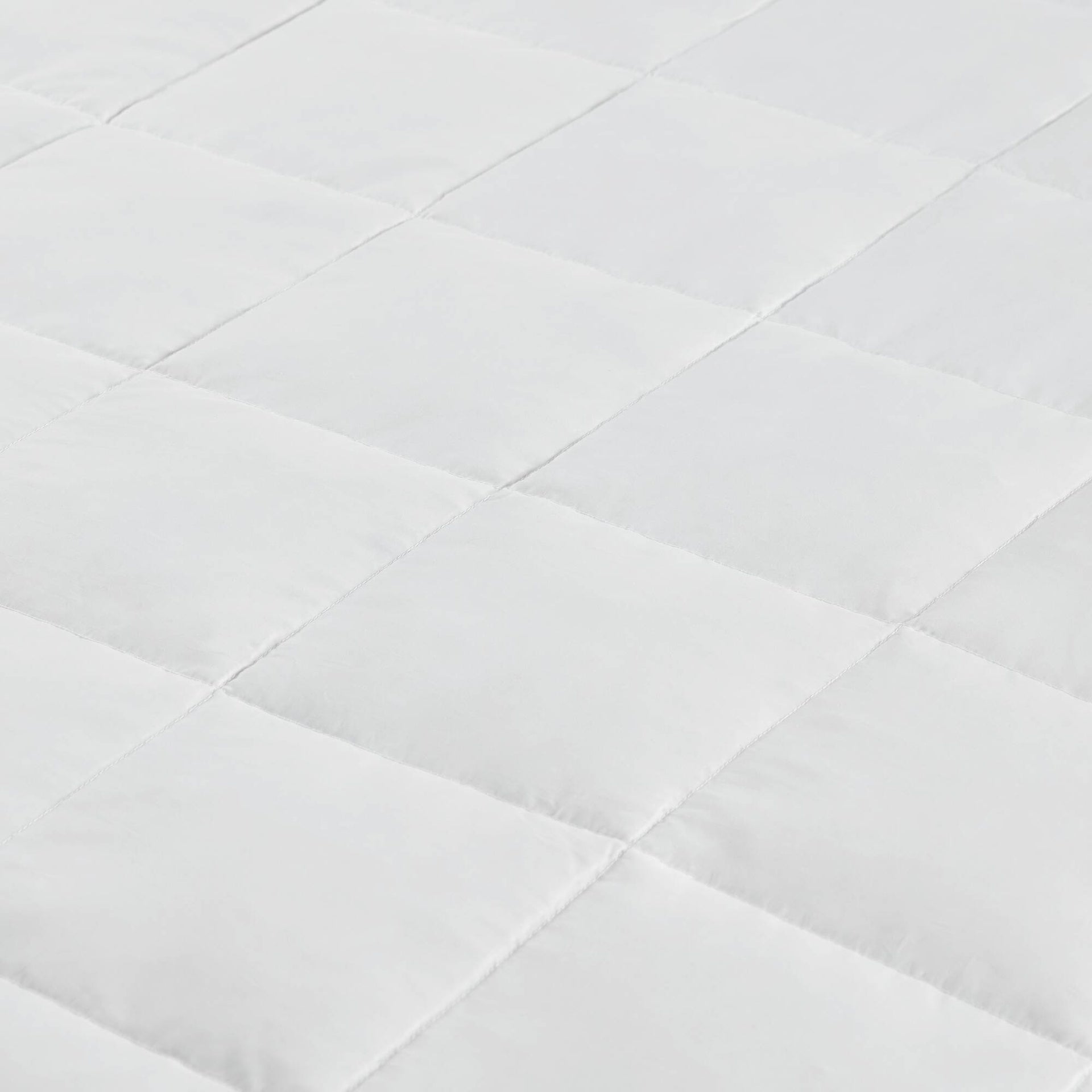 Down Alternative Blanket White King