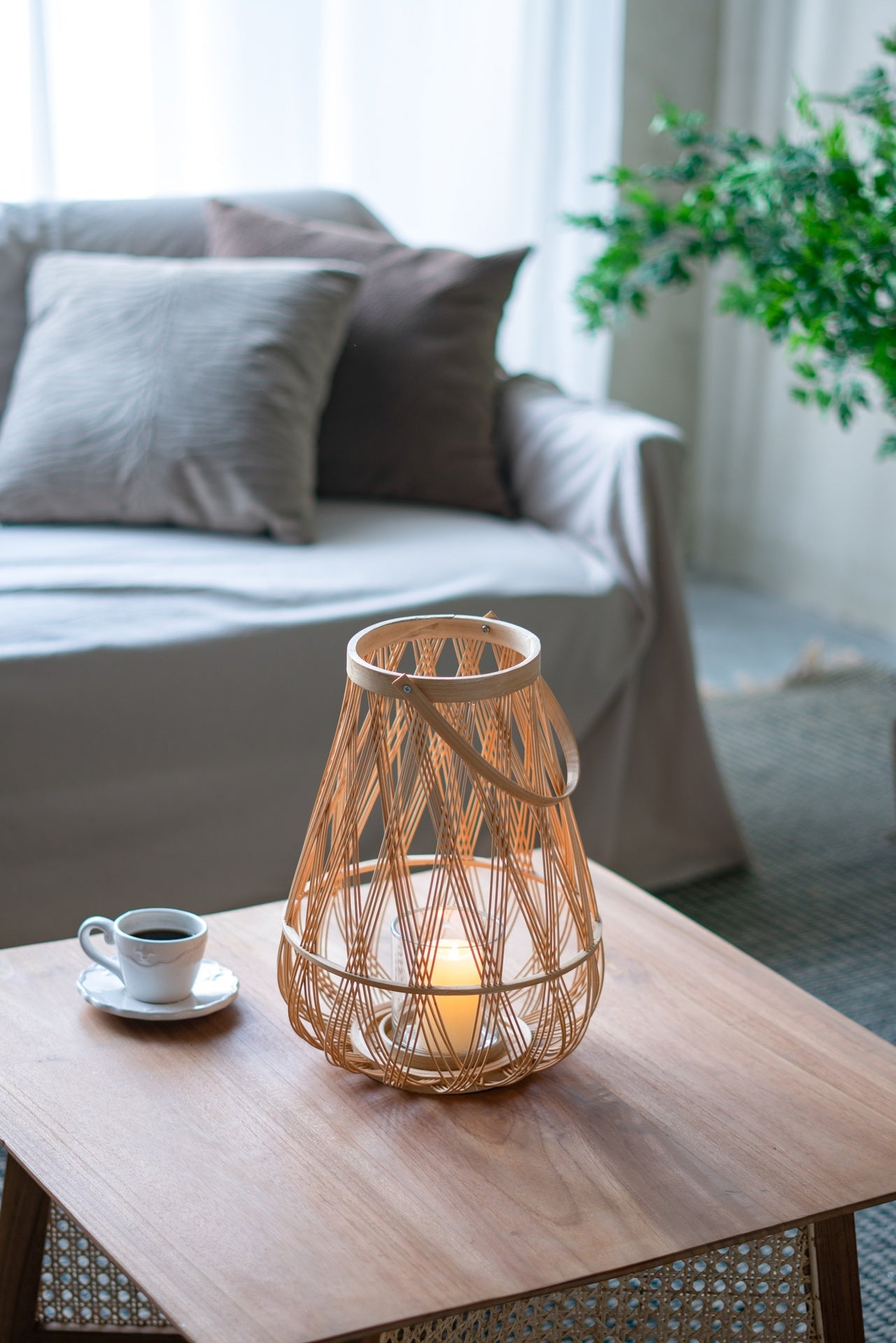 D9.5x13.5" Sienna Bamboo Lantern with Rope Handle