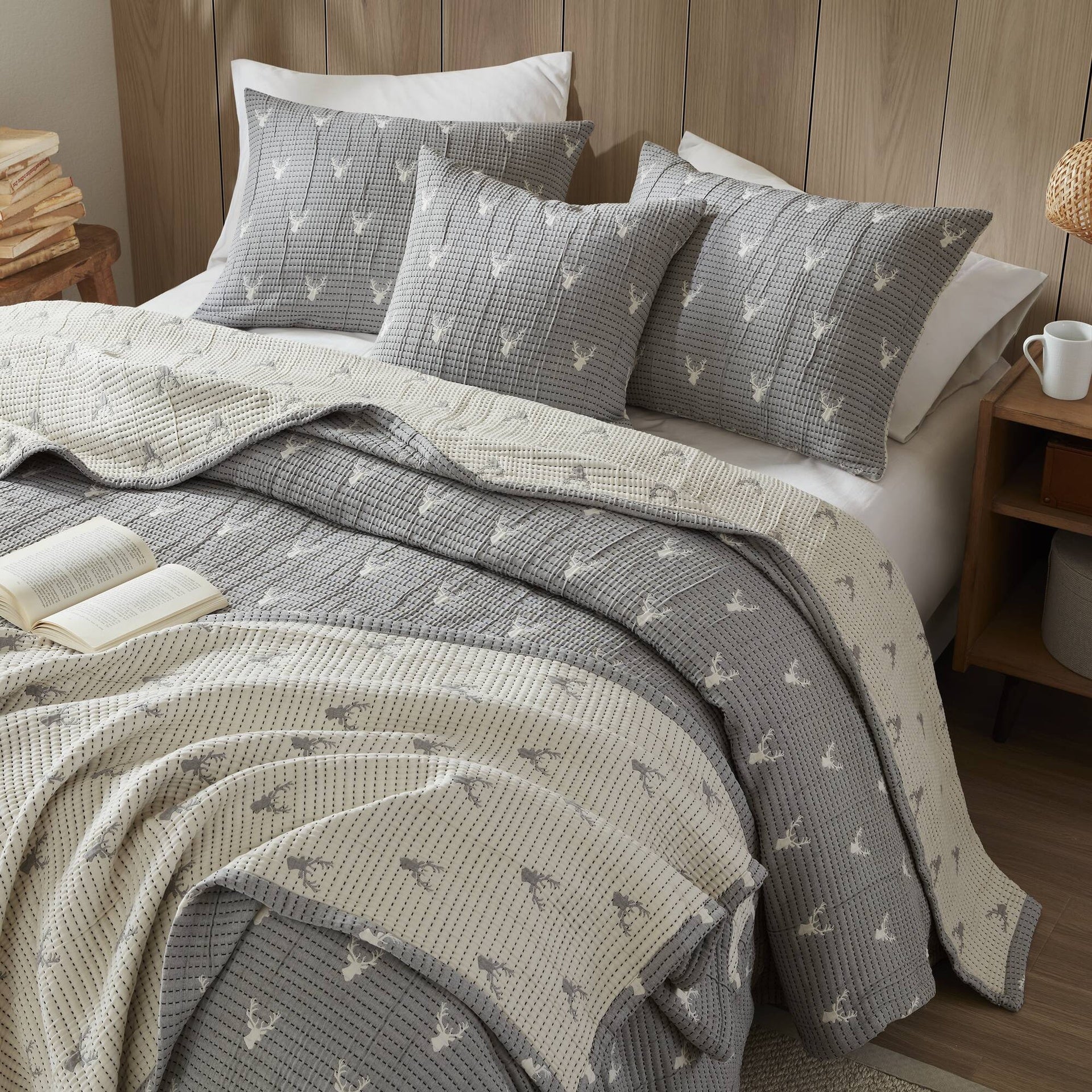 3 PCS Full/Queen Coverlet Set