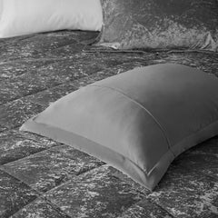 King/Cal King Velvet Comforter Set with Throw Pillow