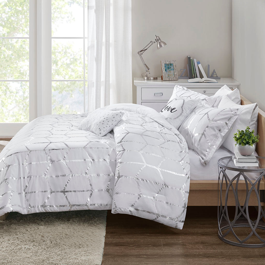 Full/Queen Metallic Printed Comforter Set