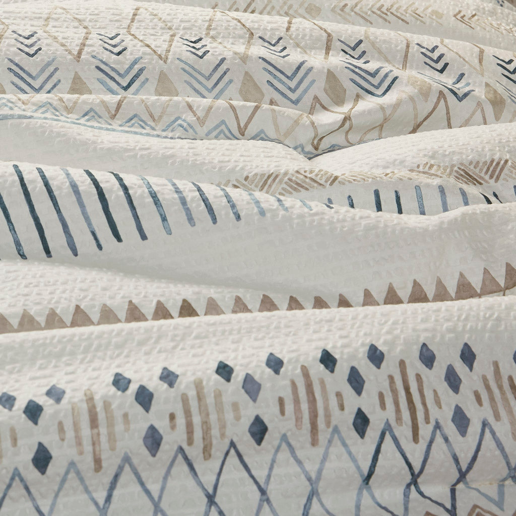 5 Piece Printed Seersucker Comforter Set with Throw Pillows Taupe/Blue Full/Queen