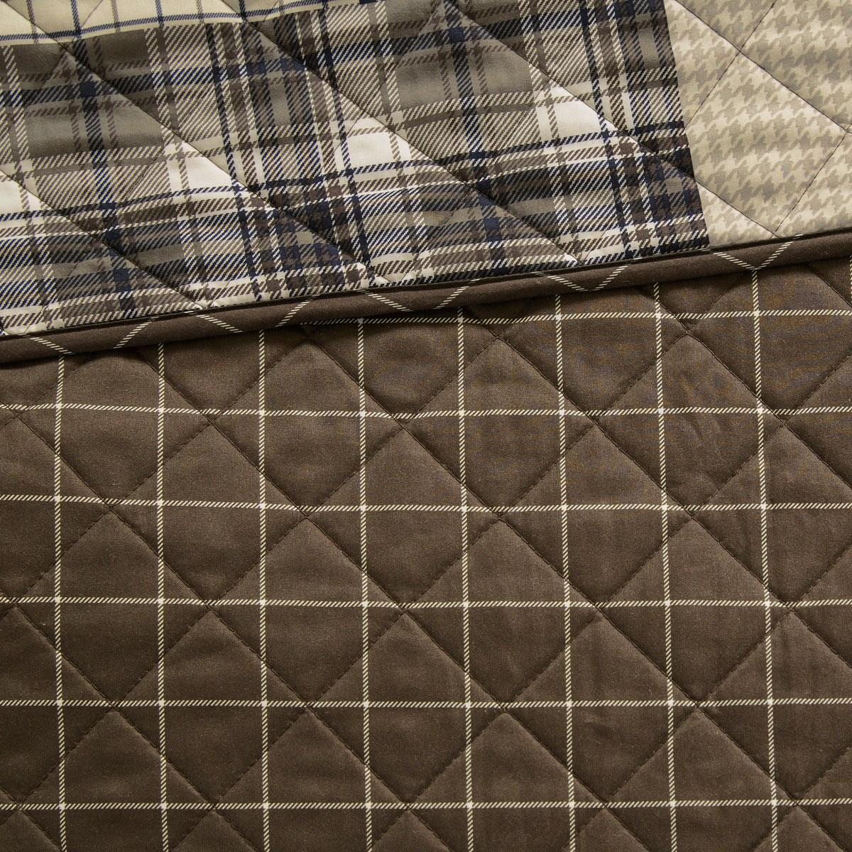 3 Piece Reversible Printed Quilt Set Black/Brown Full/Queen