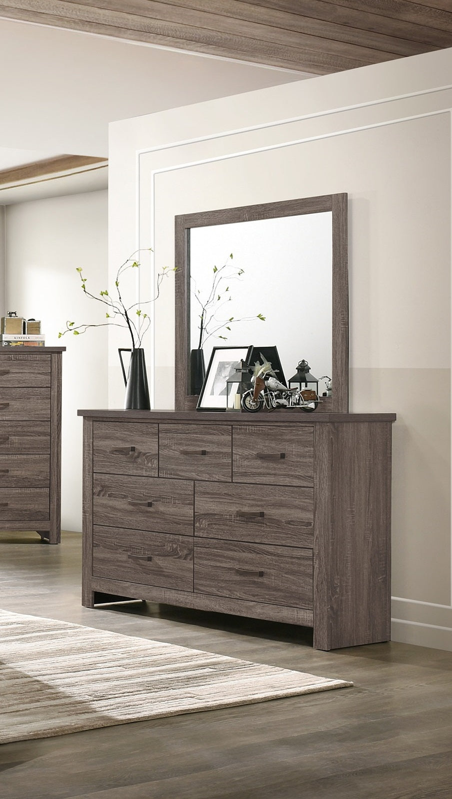 Natural Finish Striking Wooden 1pc Dresser Drawers Storage bedroom Furniture