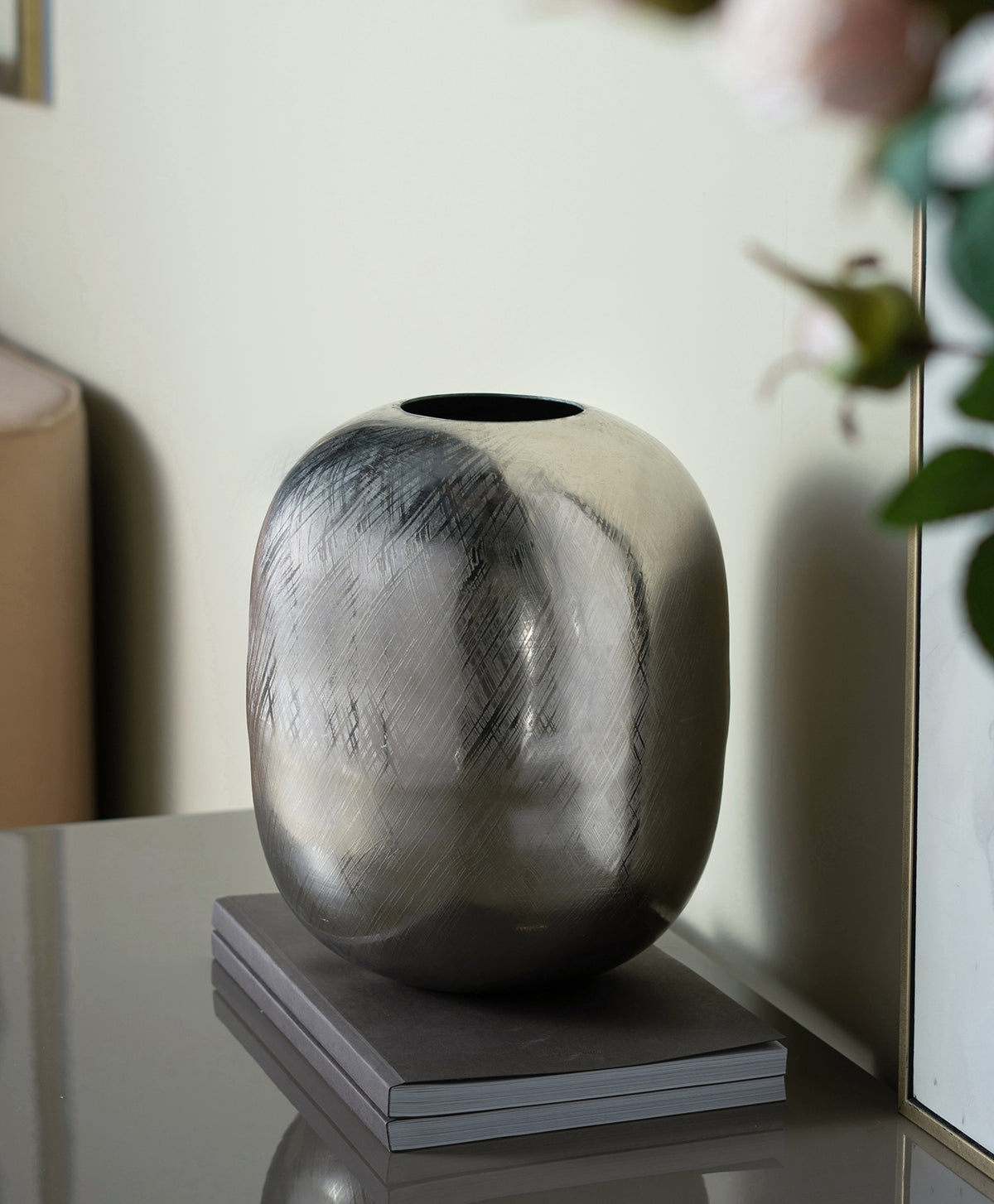 10.5x10.5x13" Aluminum Vase, Silver Streaks