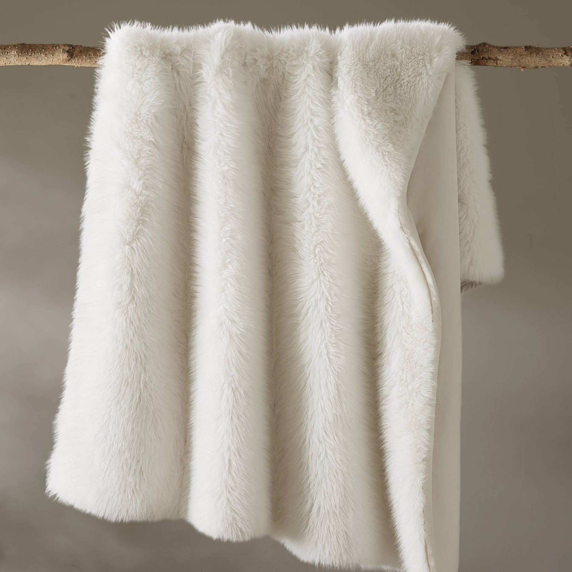 1-Piece 60x80" Faux Fur Throw Blanket,Polar Bear
