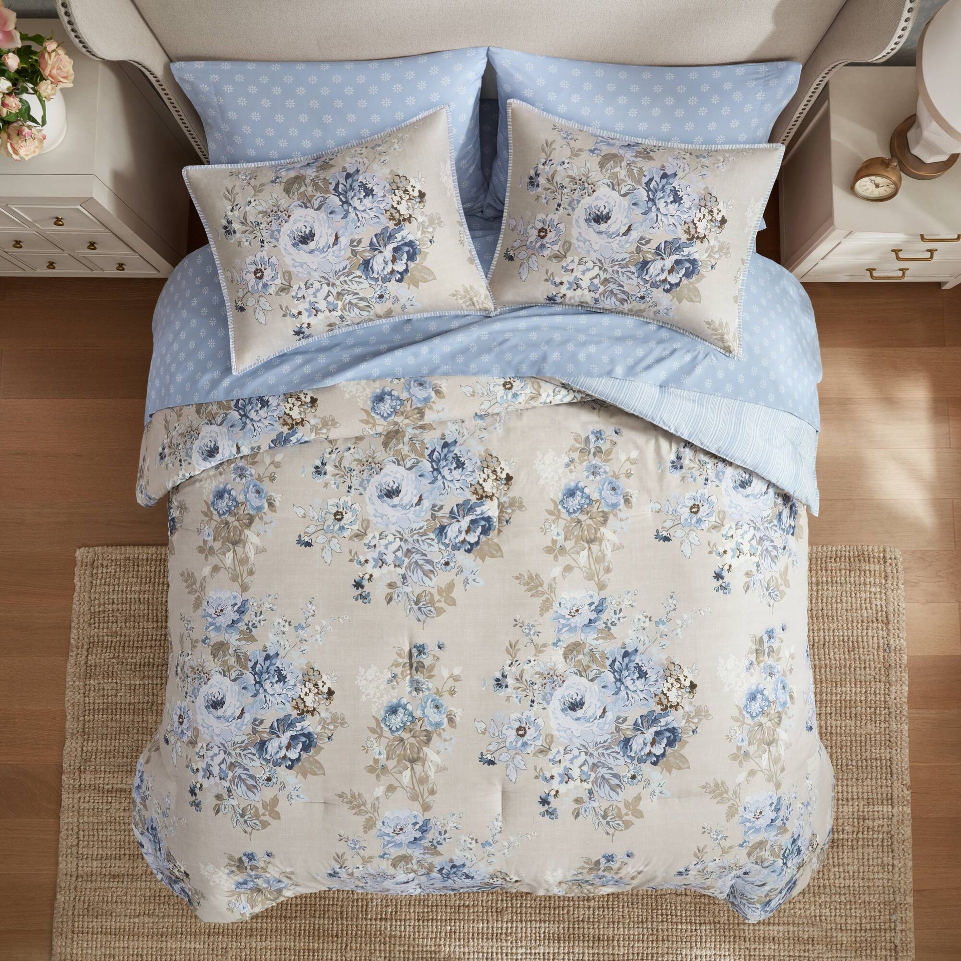 7-Piece Queen 7 Piece Vintage-inspired Collection floral print,Beige/Blue
