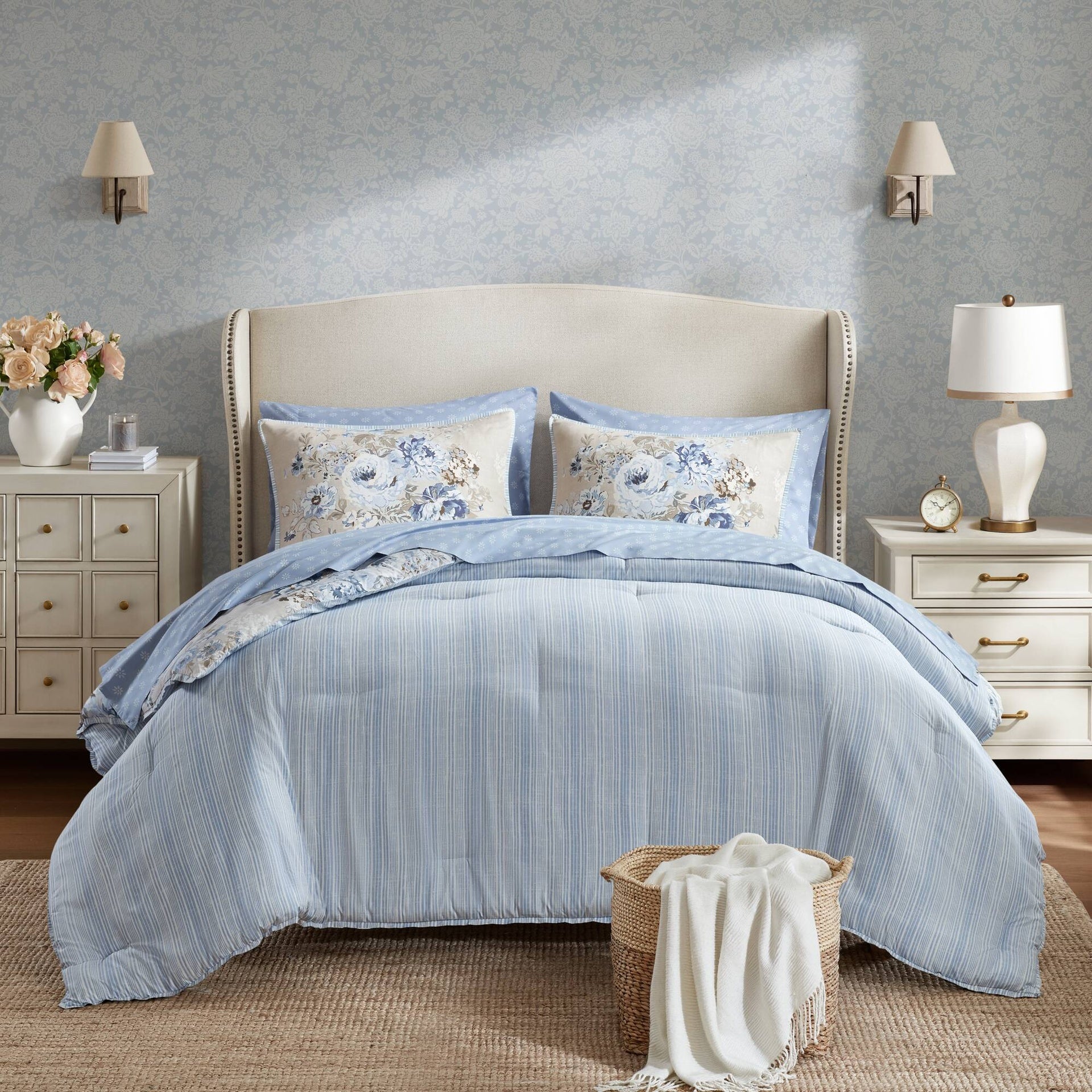 7-Piece Queen 7 Piece Vintage-inspired Collection floral print,Beige/Blue