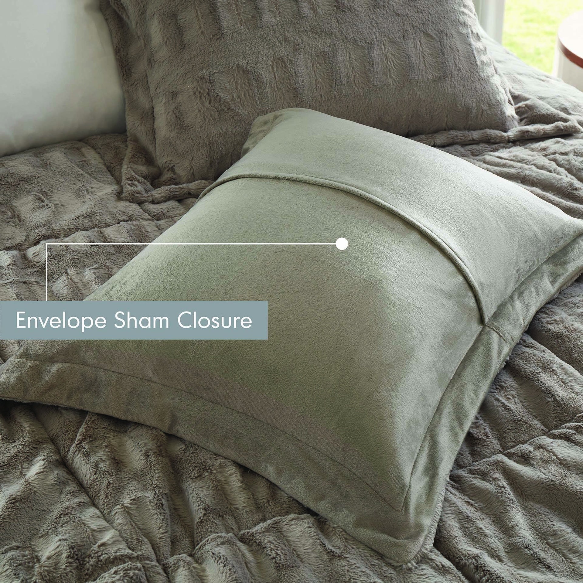 3 PCS Full/Queen Solid Faux Fur Comforter Mini Set Gray