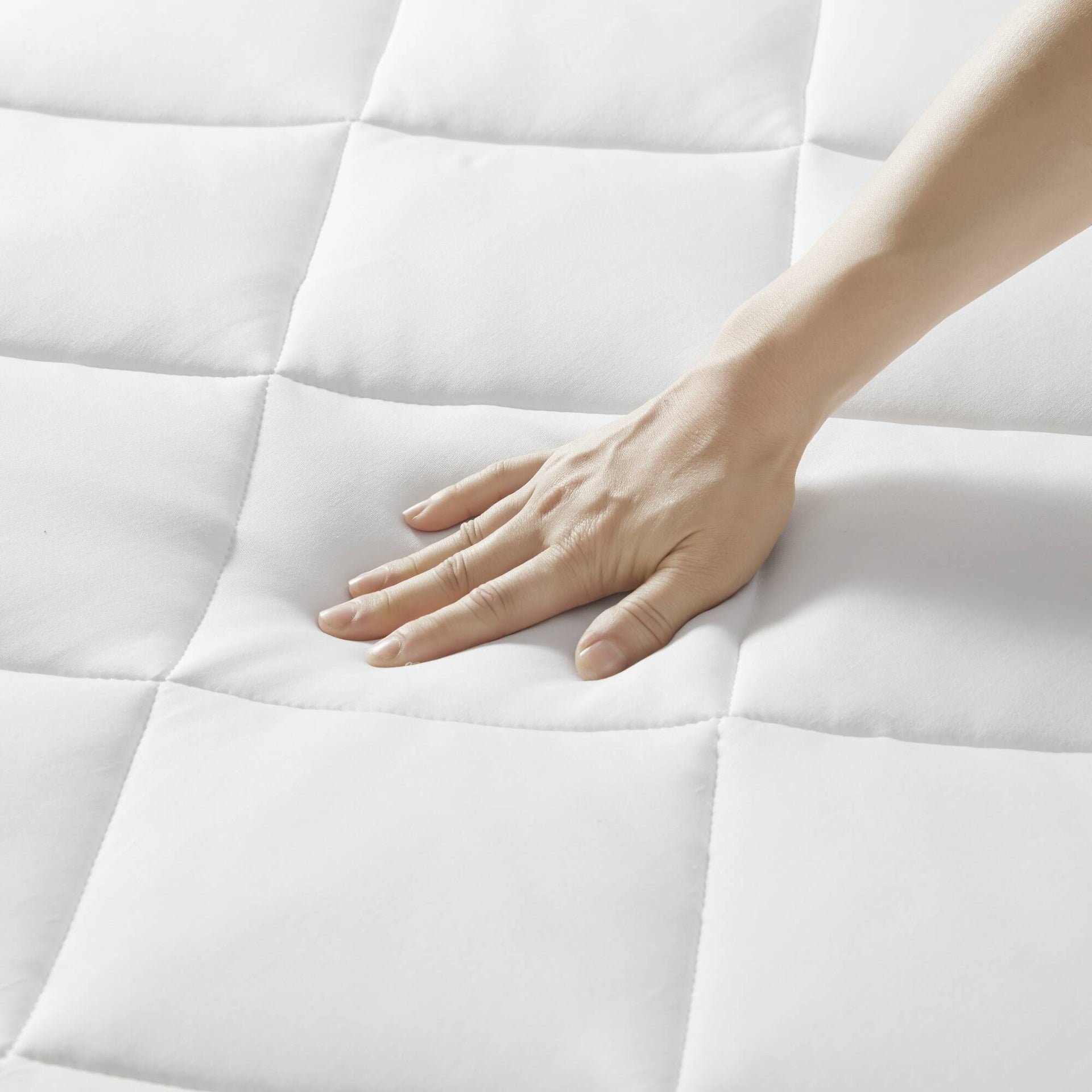Overfilled Deep Pocket Mattress Pad White Full