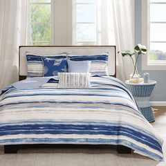 6 Piece Printed Quilt Set with Throw Pillows Blue King/Cal King