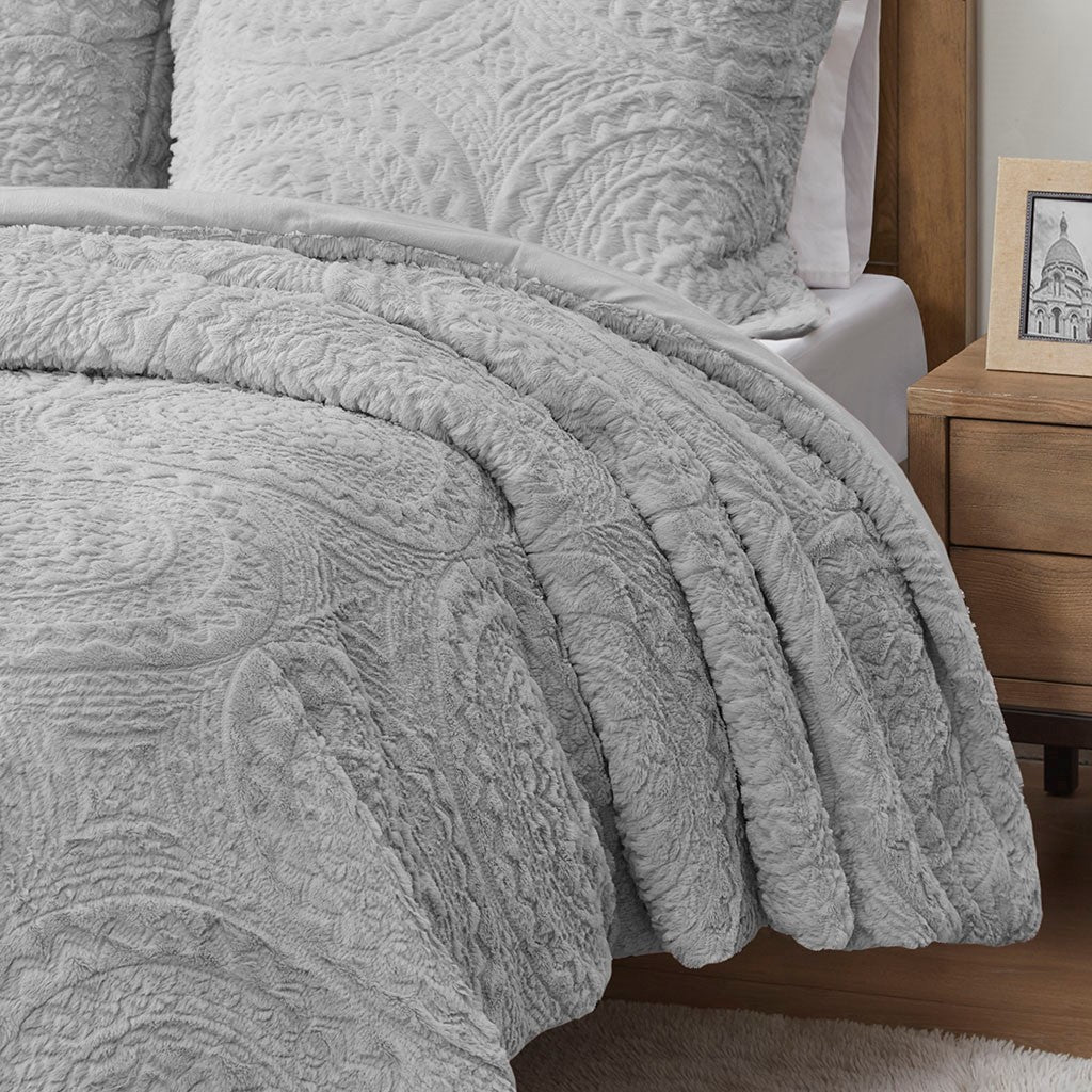Full/Queen Embroidered Medallion Faux Fur Ultra Plush Comforter Mini Set