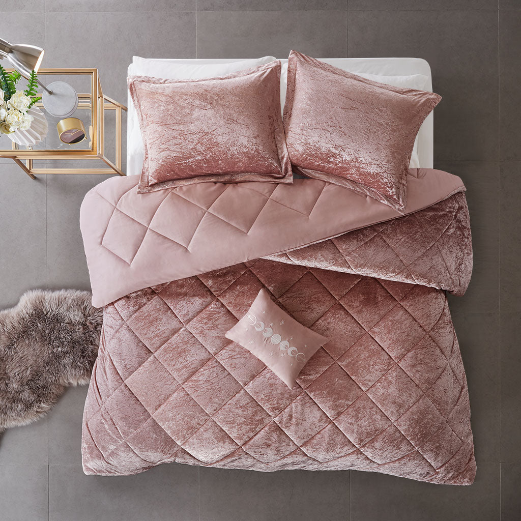 King/Cal King Velvet Comforter Set with Throw Pillow