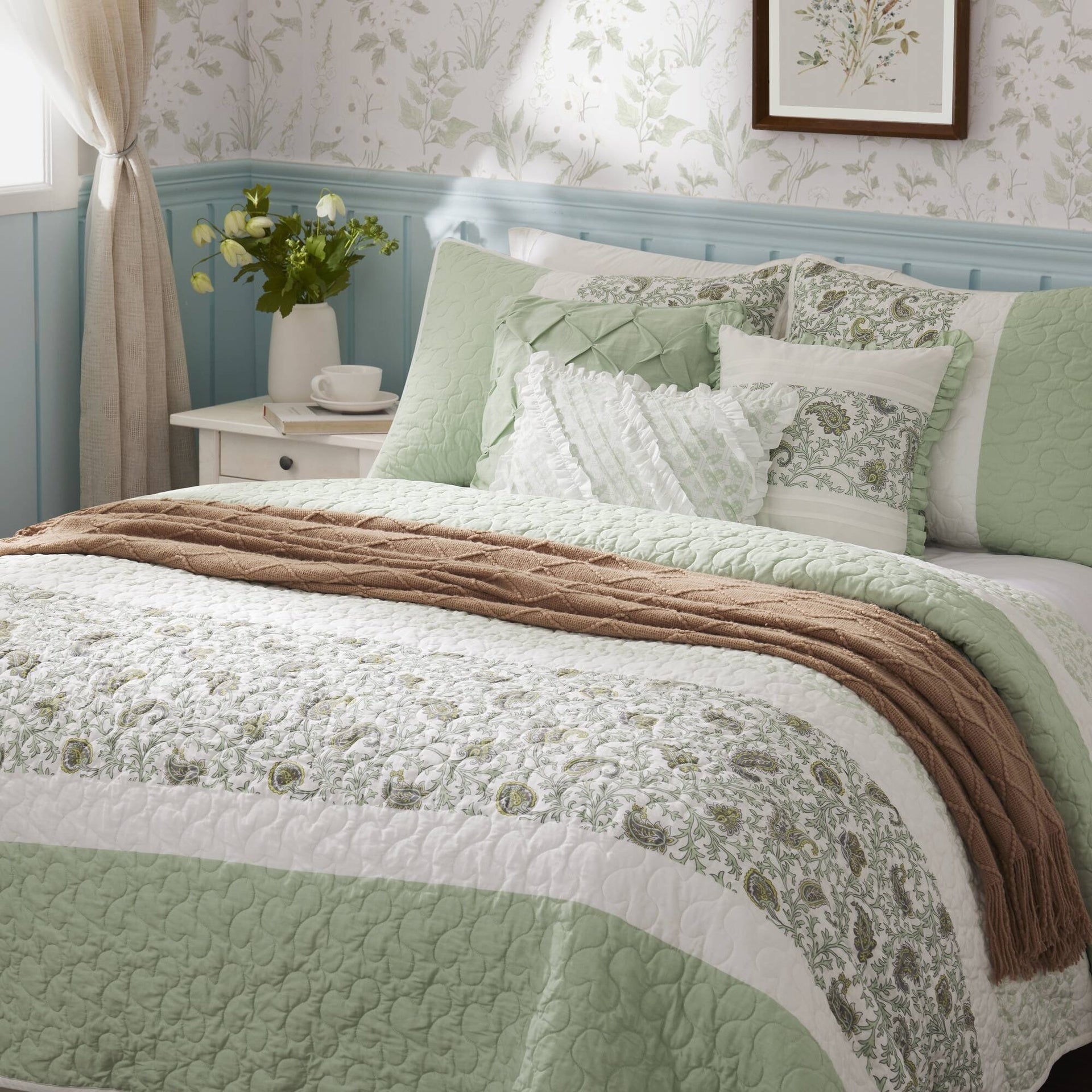 6 Piece Cotton Percale Quilt Set with Throw Pillows Full/Queen