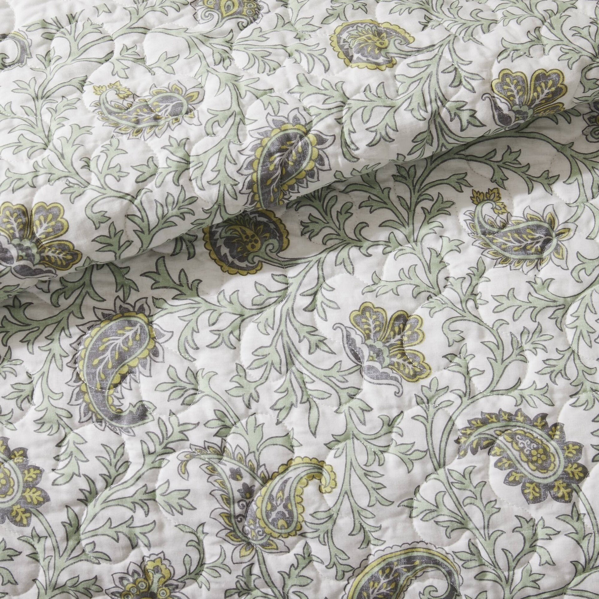6 Piece Cotton Percale Quilt Set with Throw Pillows Full/Queen