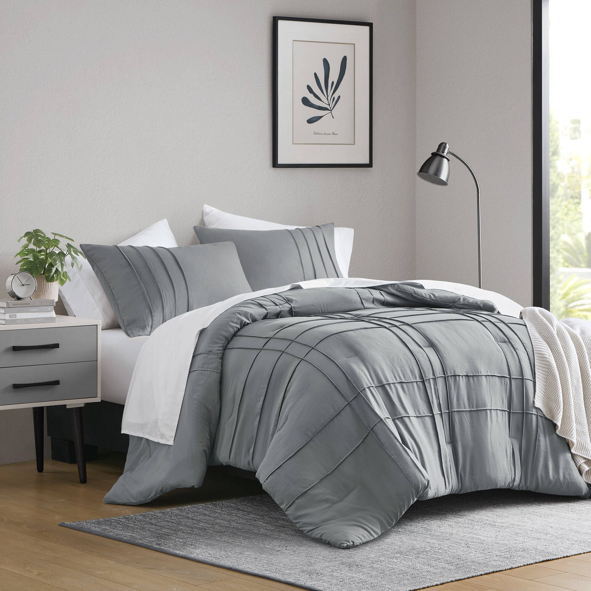 2-Piece Twin/Twin XL Soft Washed Pleated Comforter Set