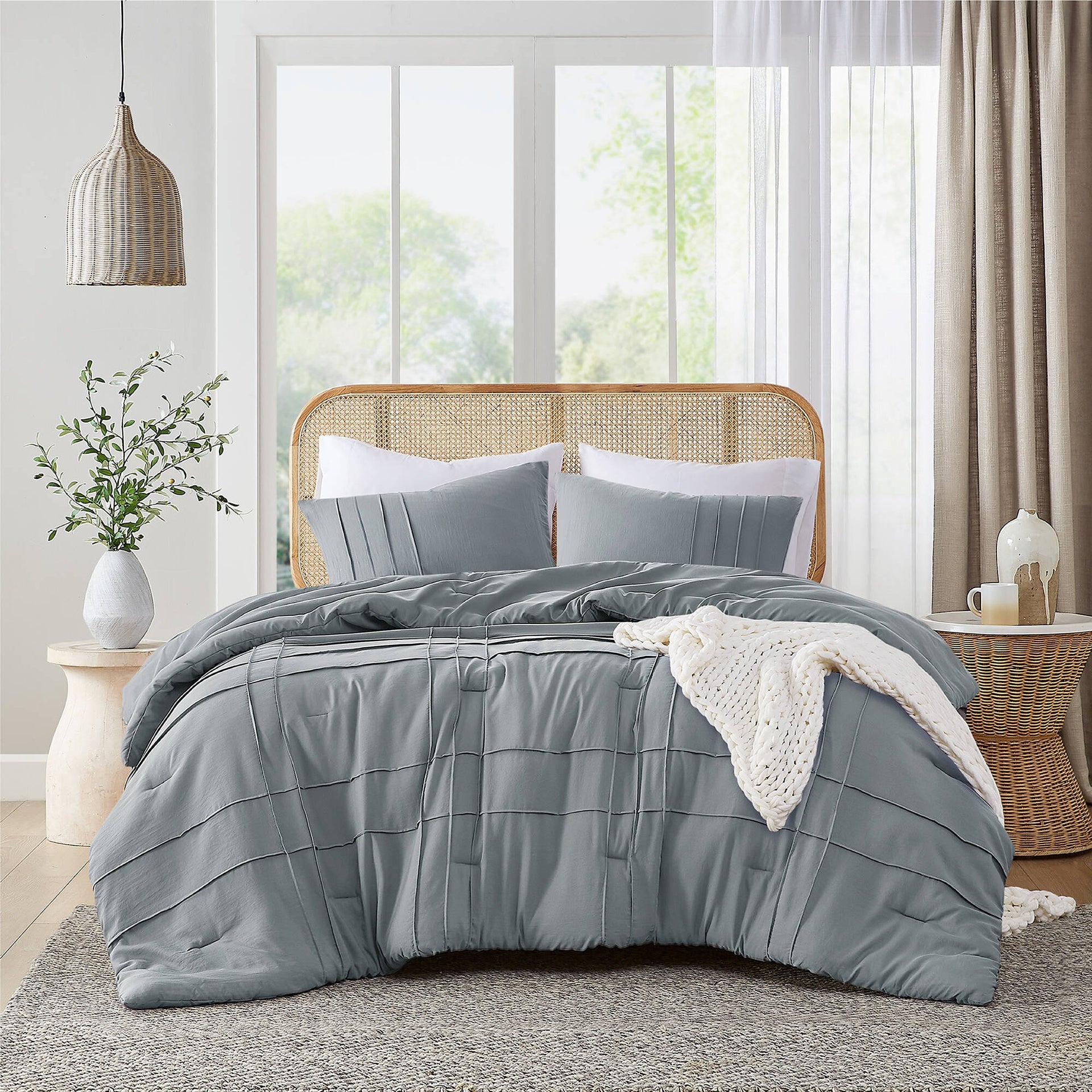 2-Piece Twin/Twin XL Soft Washed Pleated Comforter Set