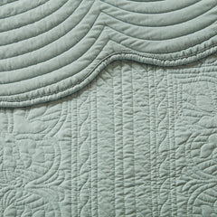 3 Piece Reversible Scalloped Edge Quilt Set Seafoam King/Cal King