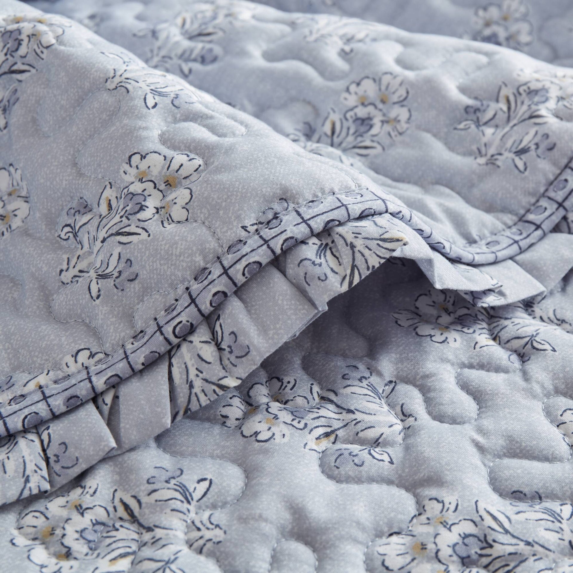 3-Piece King/Cal King 3 Piece Ruffle Printed Quilt Set,Blue
