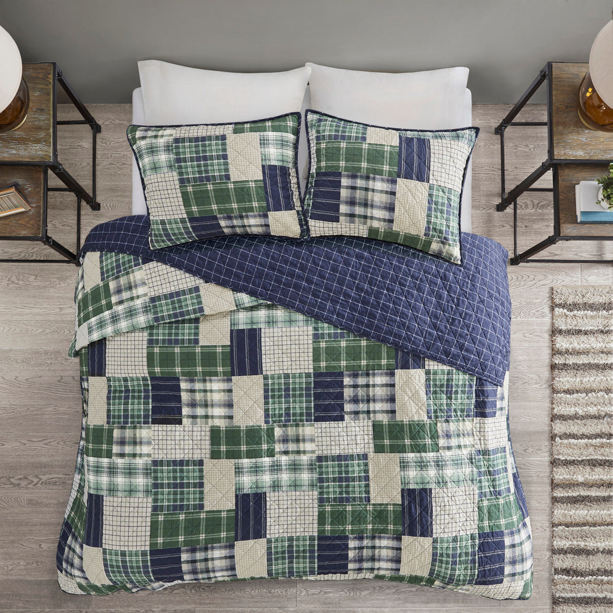 3 Piece Reversible Printed Quilt Set Green / Navy Full/Queen