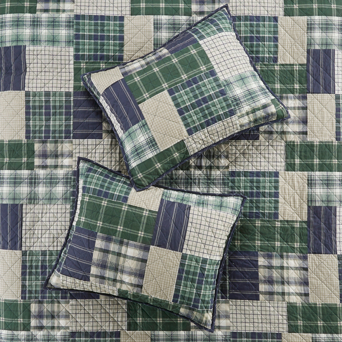 3 Piece Reversible Printed Quilt Set Green / Navy Full/Queen
