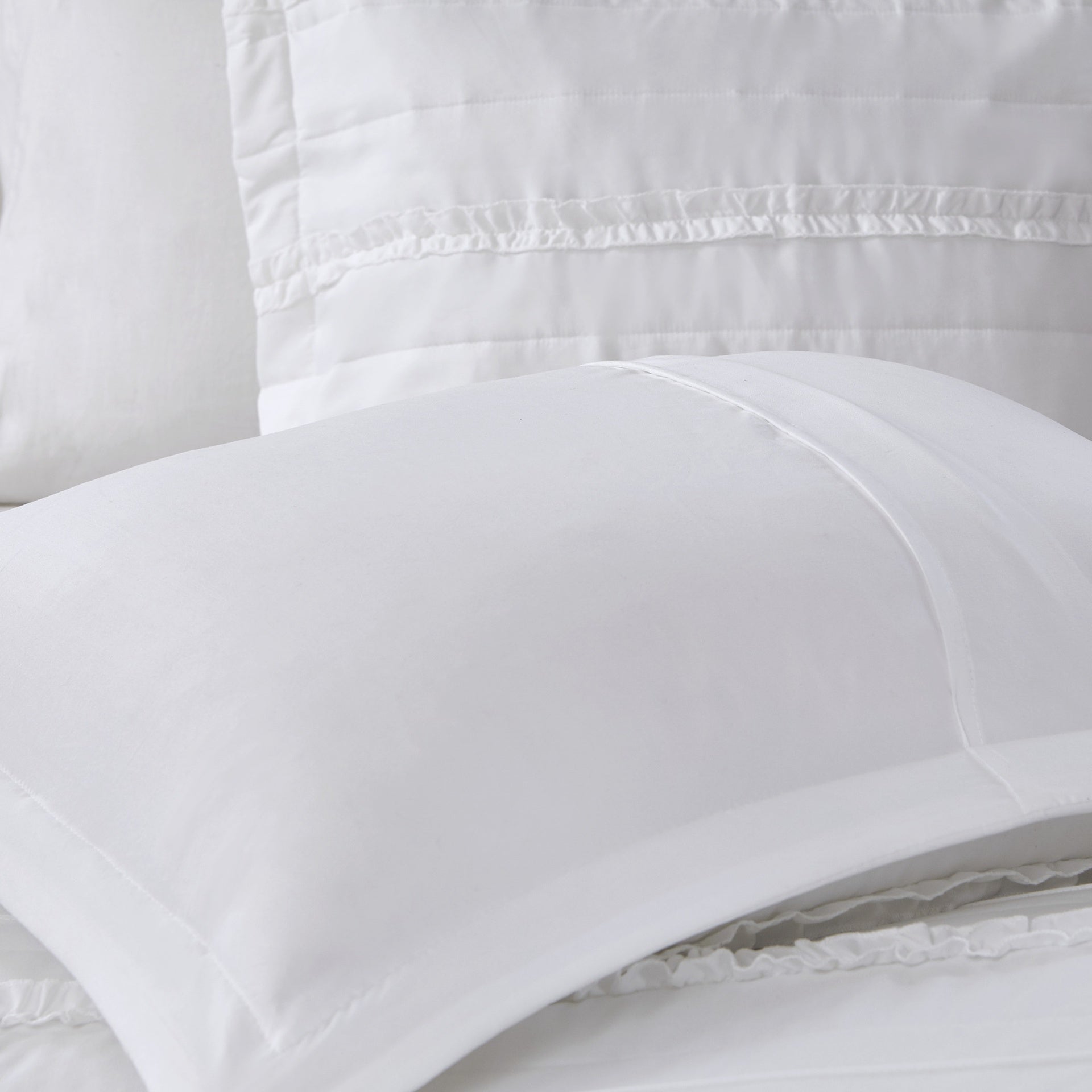 5 Piece Microfiber Ruffled Comforter Set White King