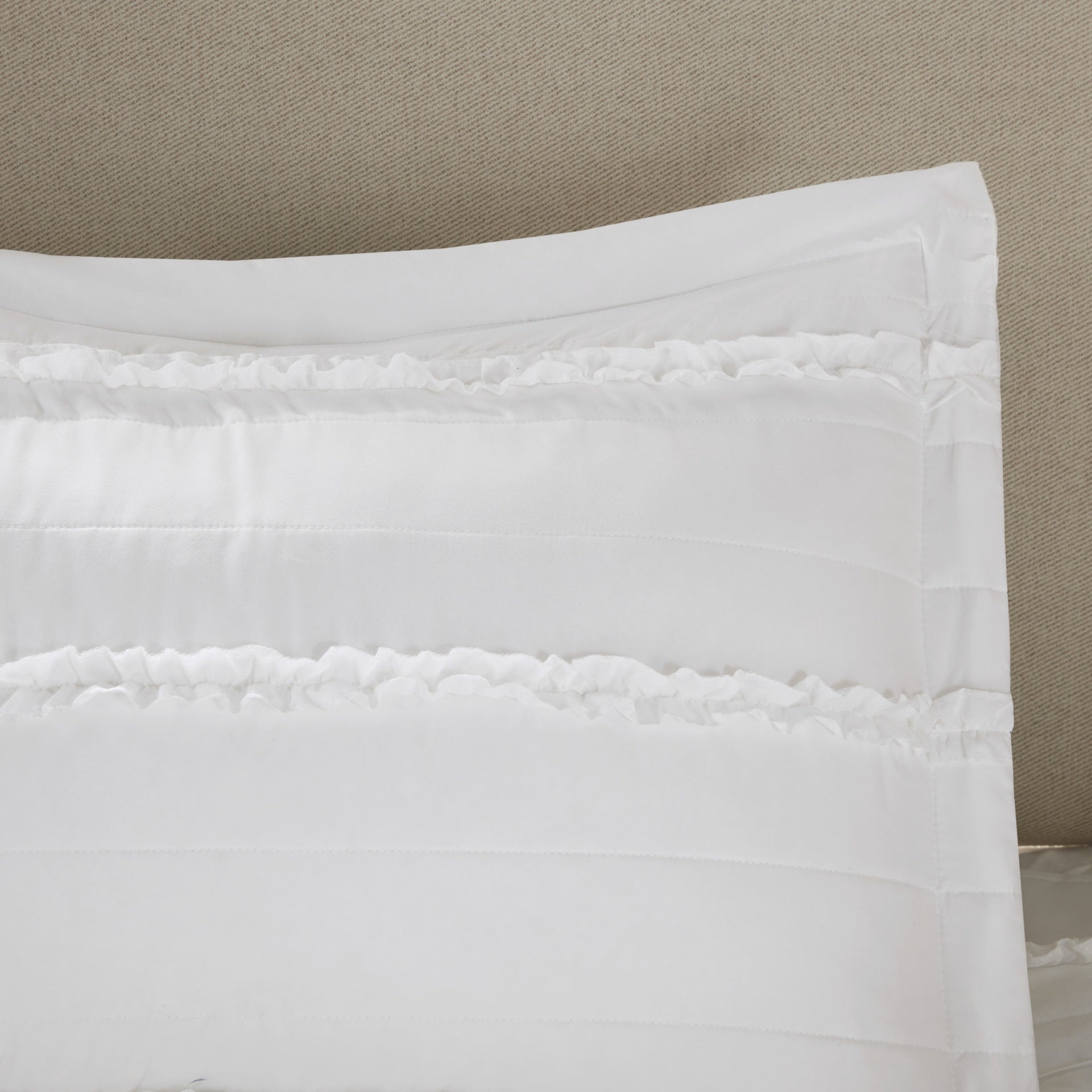 5 Piece Microfiber Ruffled Comforter Set White King