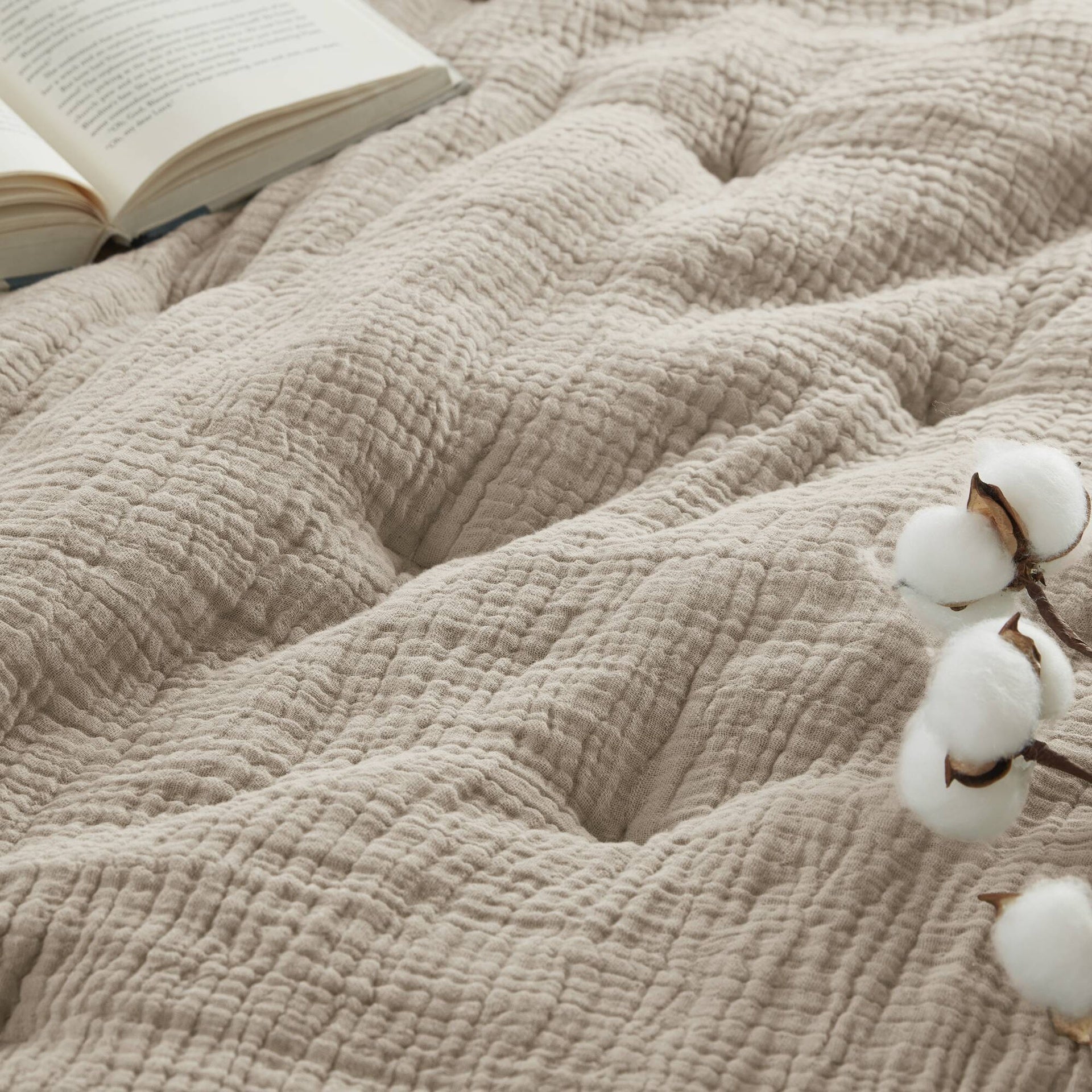 3-Piece King Cotton Gauze  Embroidered Quilt Set,Taupe