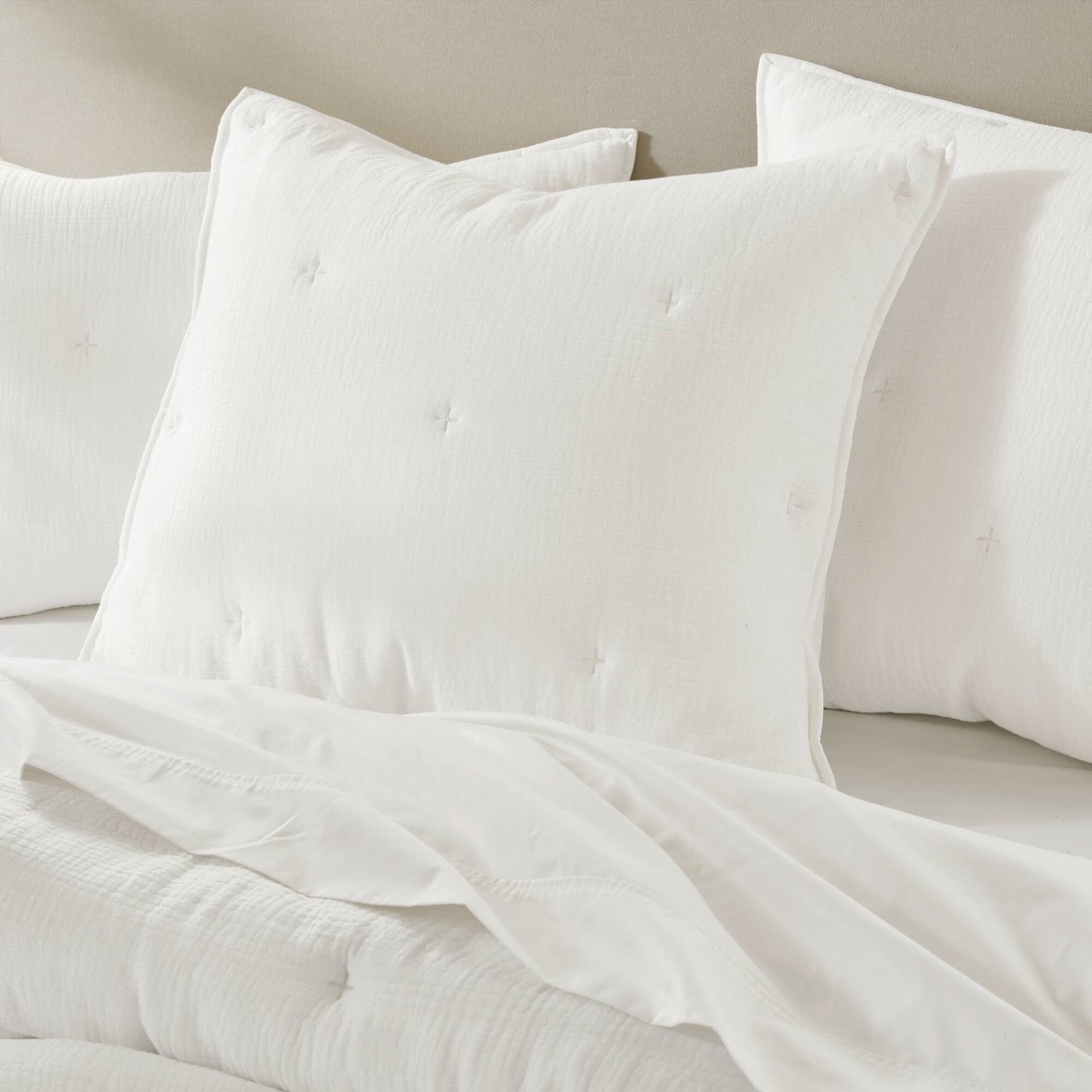 1-Piece Euro Sham Cotton Gauze  Embroidered Euro Sham,White