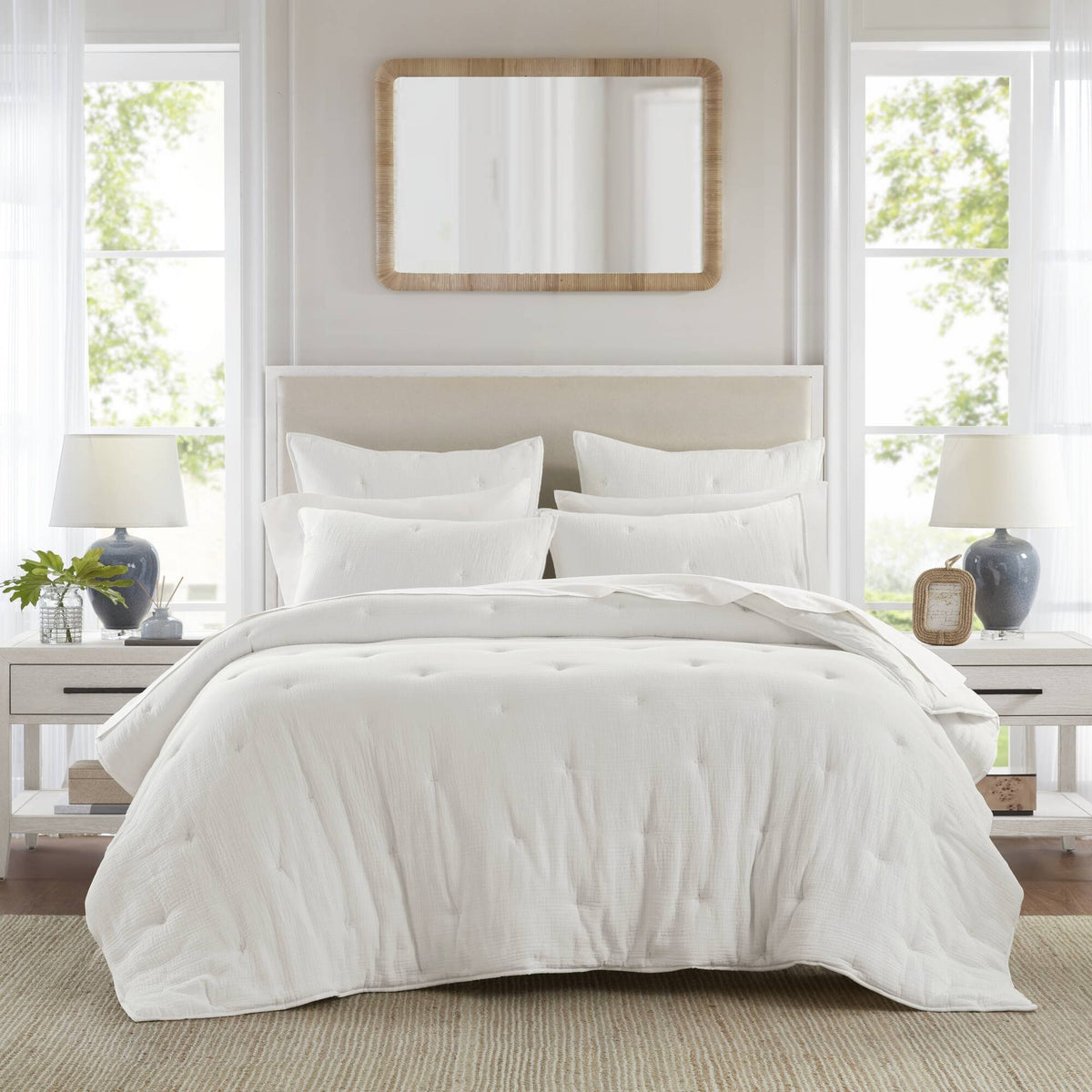 3-Piece Full/Queen Cotton Gauze  Embroidered Quilt Set,White