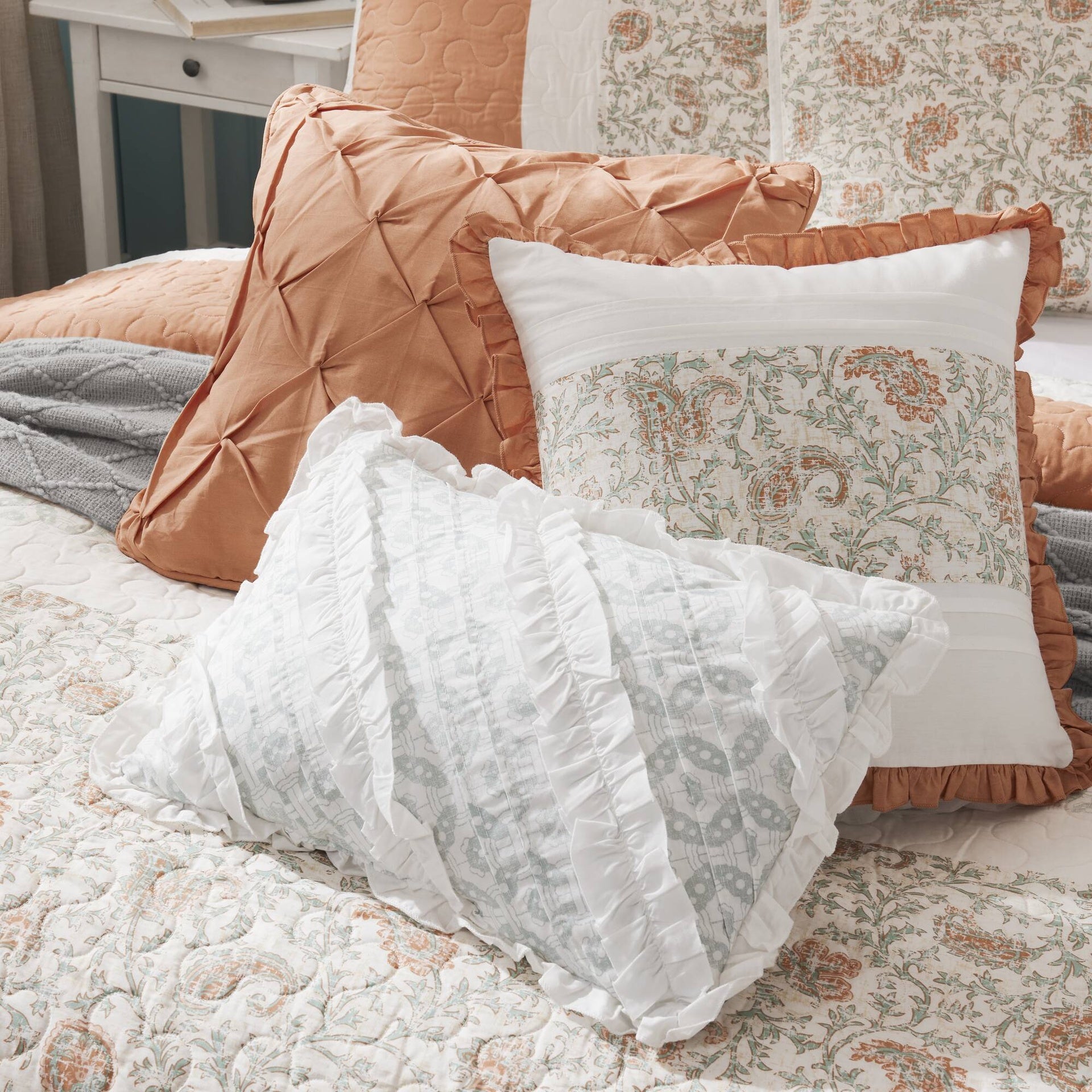 6 Piece Cotton Percale Quilt Set with Throw Pillows Coral King/Cal King