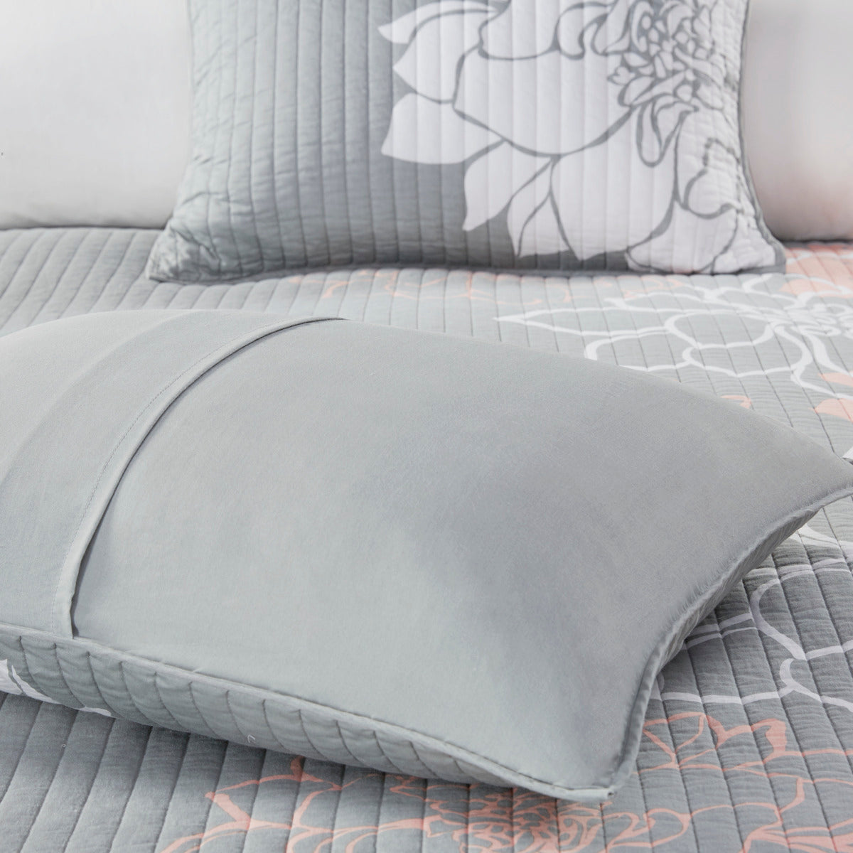 6 Piece Printed Cotton Quilt Set with Throw Pillows Grey/Peach Full/Queen