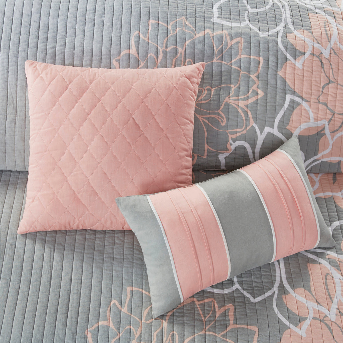 6 Piece Printed Cotton Quilt Set with Throw Pillows Grey/Peach Full/Queen