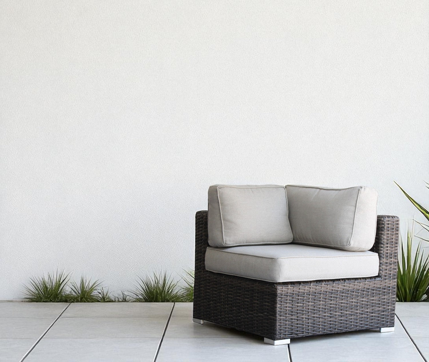 Minnesota Wicker Sectional Corner - Brown
