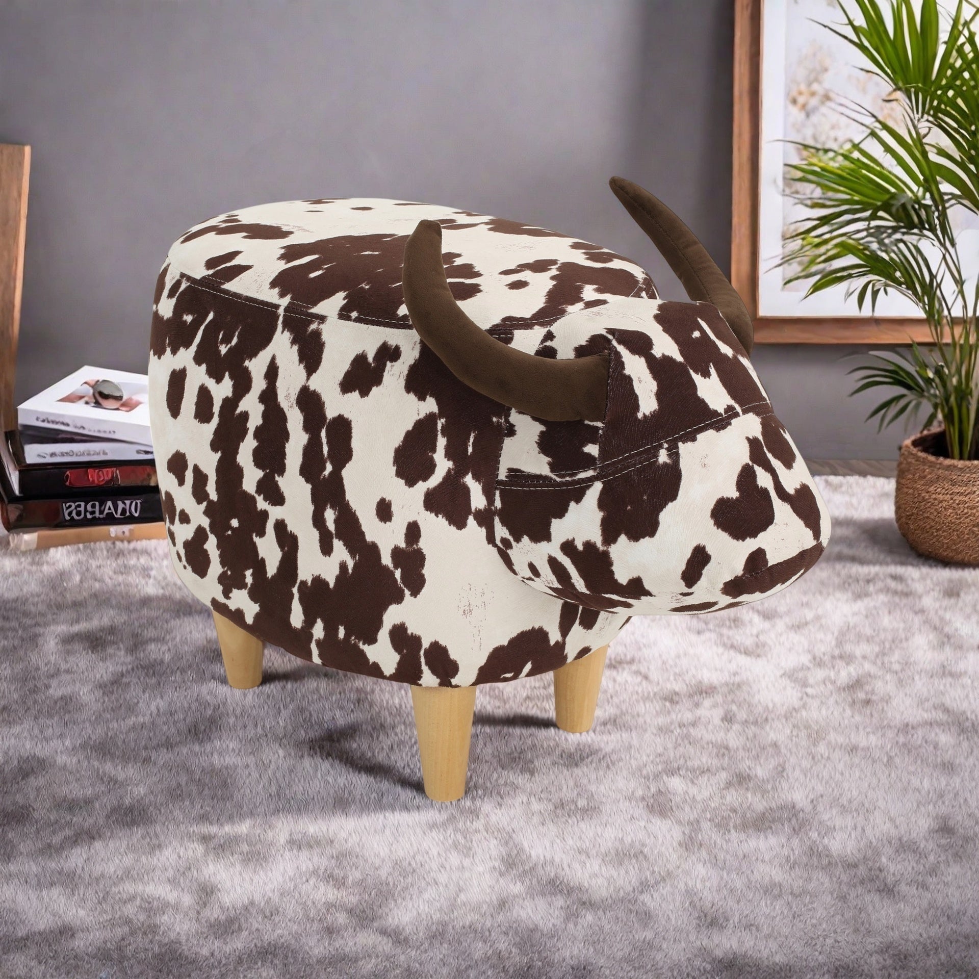 Animal Ottoman/Footstool, Brown and White Cow-Shaped Ottoman, Modern Ottoman, Modern Accent Stool Home Decor, Suitable for Living Room, Bedroom, Porch, Garden, Backyard, Balcony