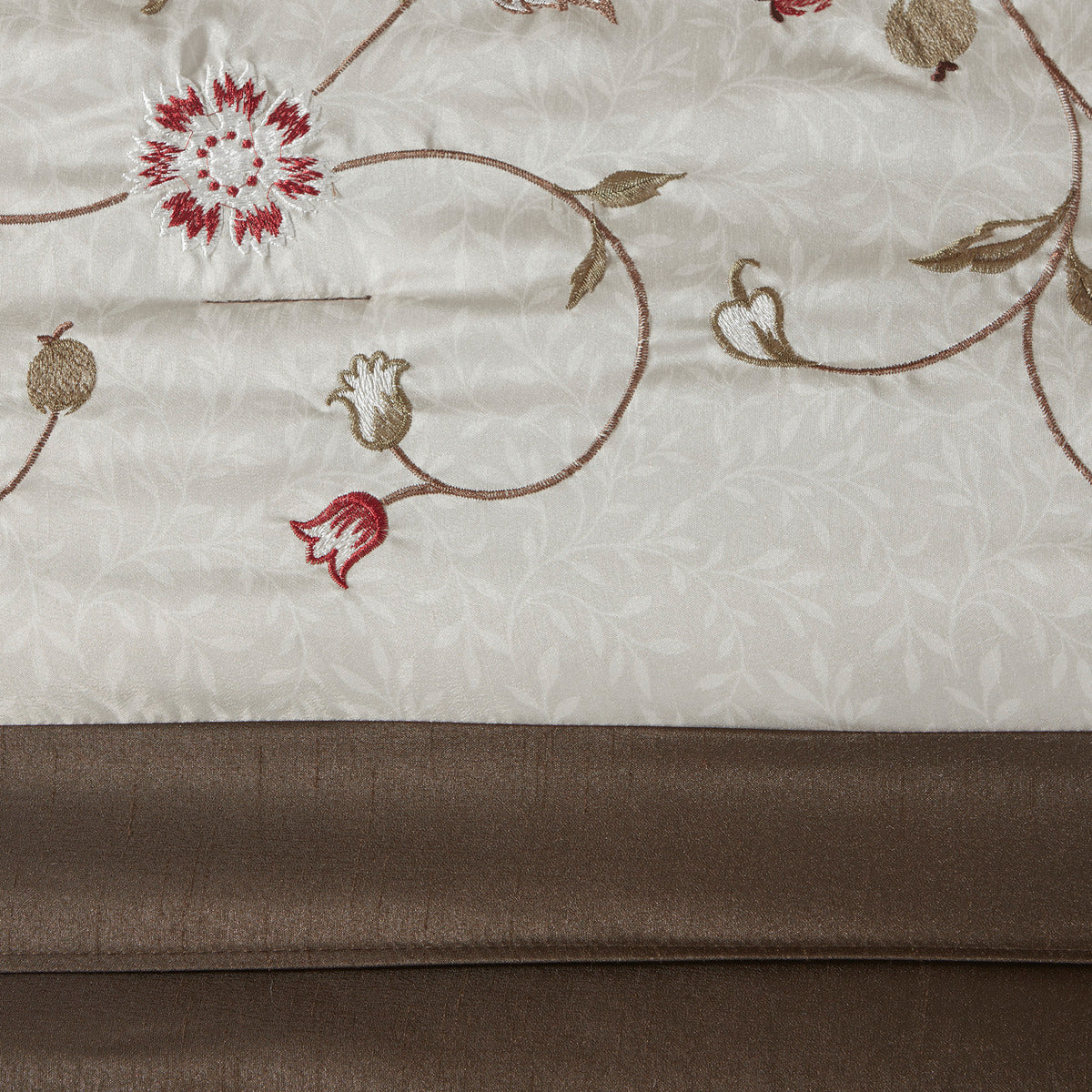 Embroidered 7 Piece Comforter Set Red Queen