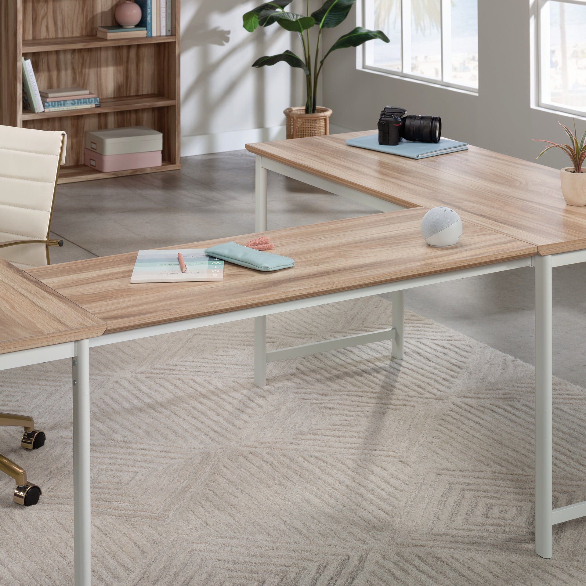 Bridge 42" with Scratch-Resistant Surface, Brown finish