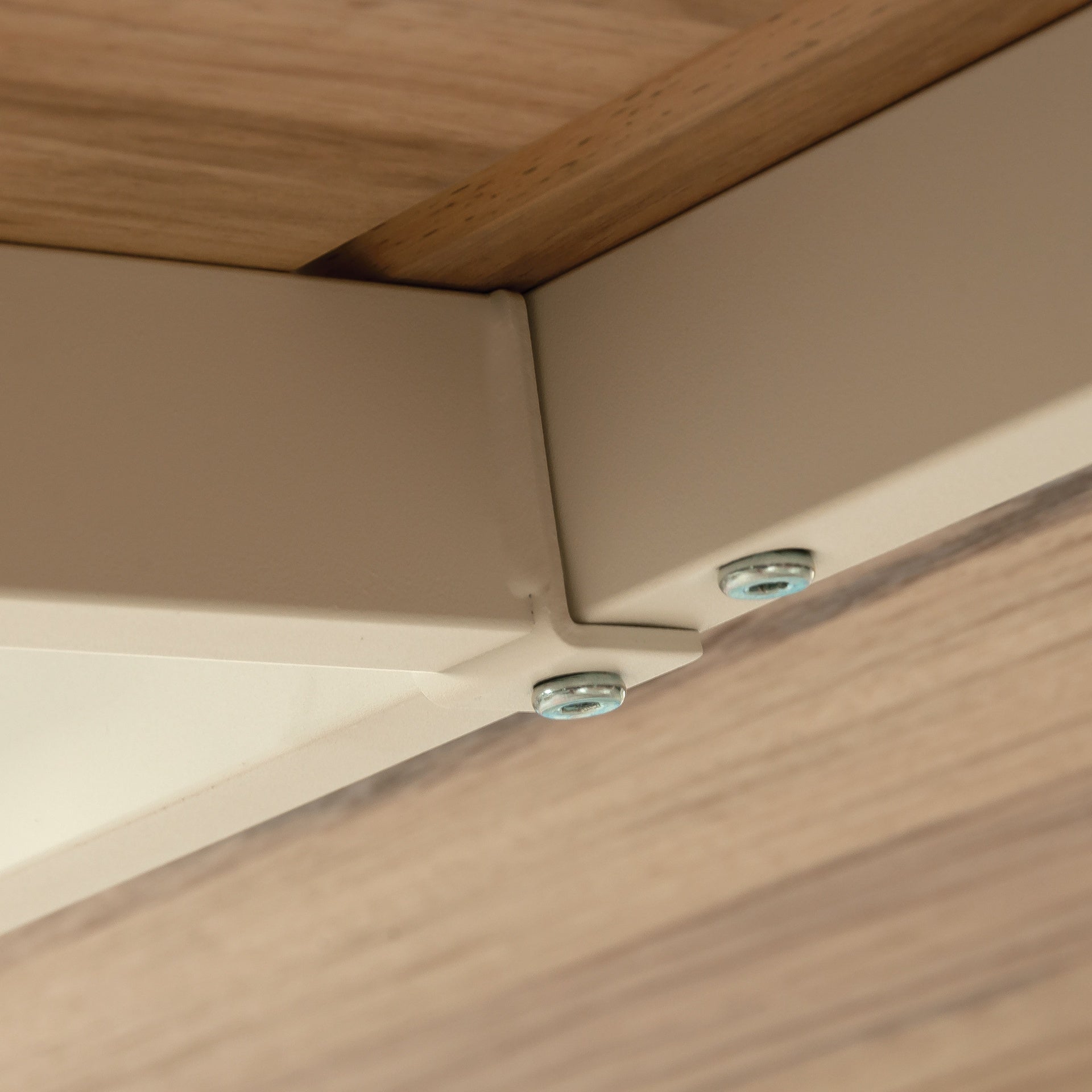 Bridge 42" with Scratch-Resistant Surface, Brown finish