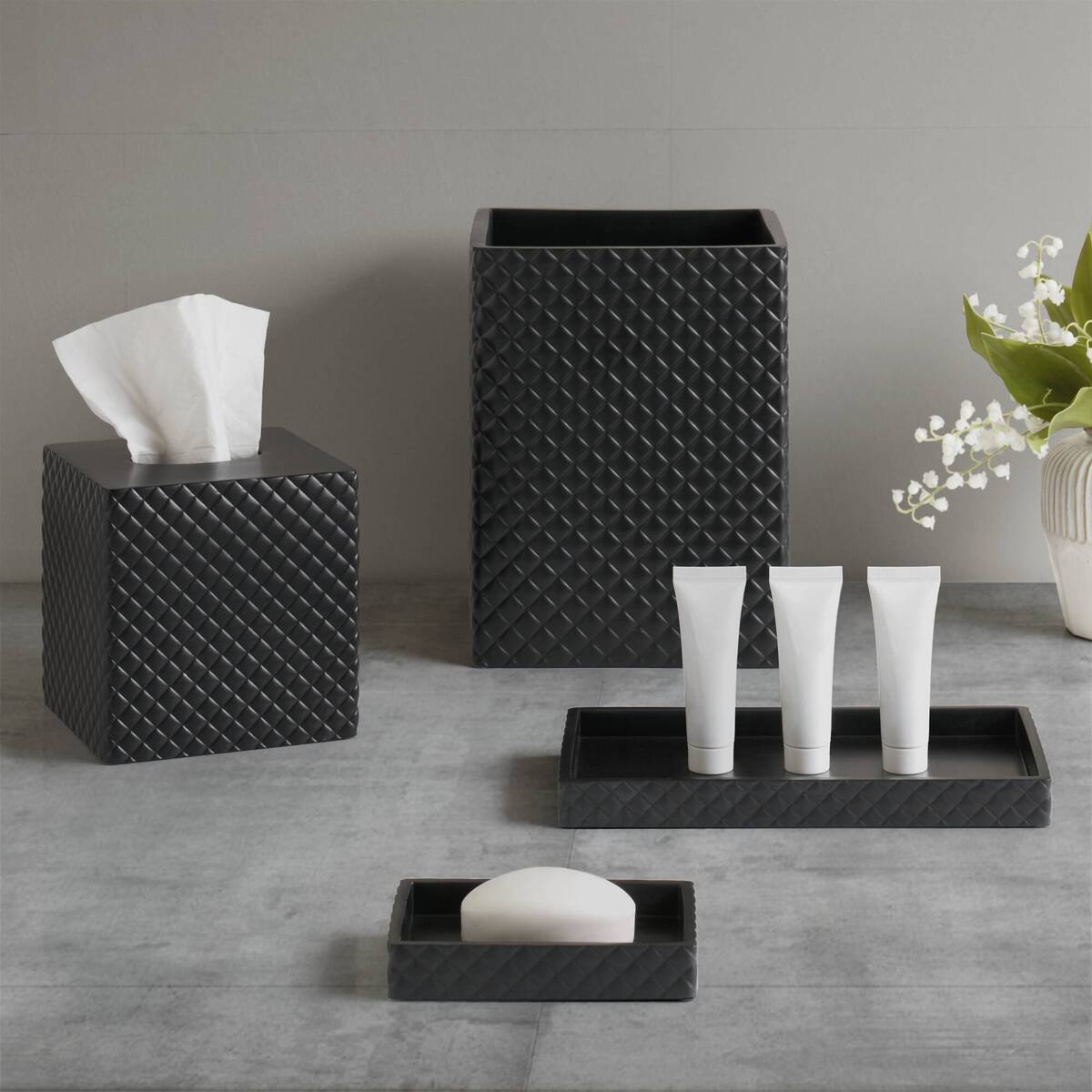 One Size Bath Accessories set, Onyx
