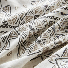 4 Piece Printed Comforter Set with Throw Pillow Black/Ivory Full/Queen
