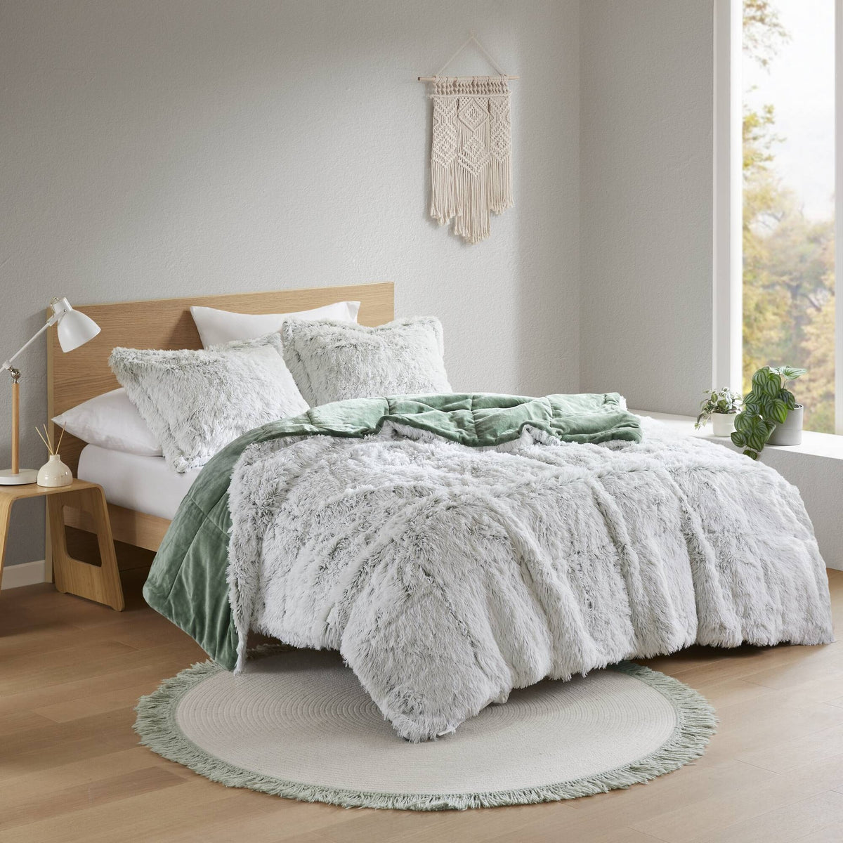 3 PCS Full/Queen Shaggy Faux Fur Comforter Mini Set Green/White